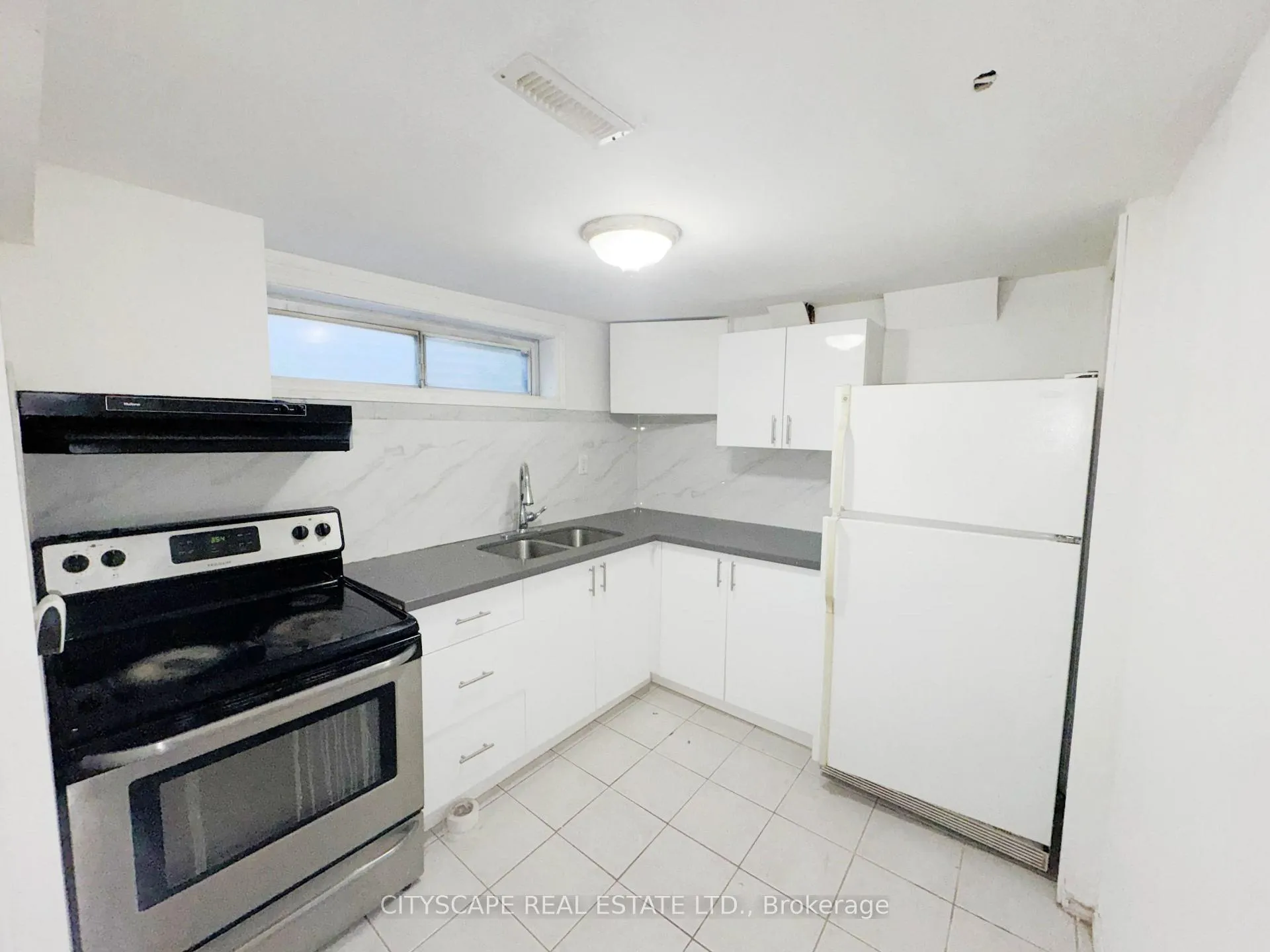 Photo 39 of 345 Silverstone Drive, Etobicoke, West Humber-Clairville — HOMEH