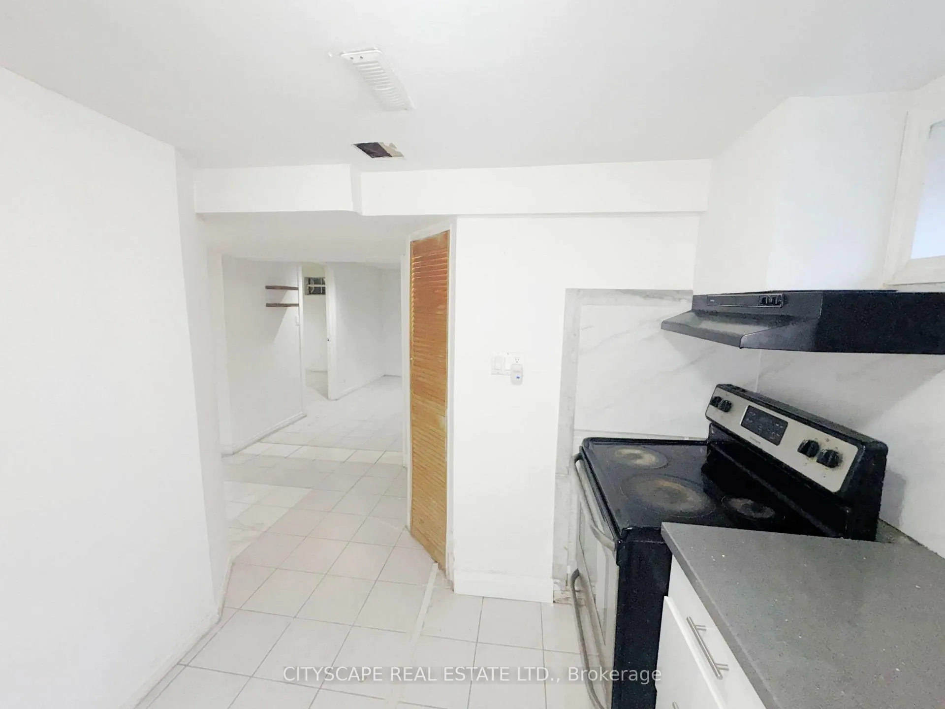 Photo 41 of 345 Silverstone Drive, Etobicoke, West Humber-Clairville — HOMEH