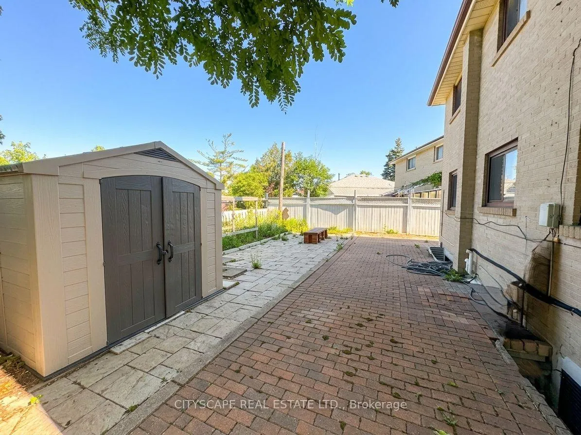 Photo 46 of 345 Silverstone Drive, Etobicoke, West Humber-Clairville — HOMEH
