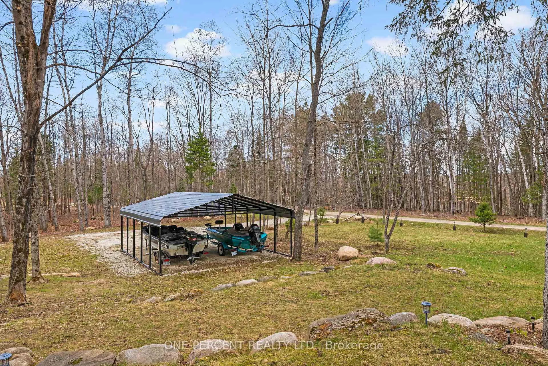 Photo 8 of 1069 Chalet Road, Dysart et al, Guilford — HOMEH