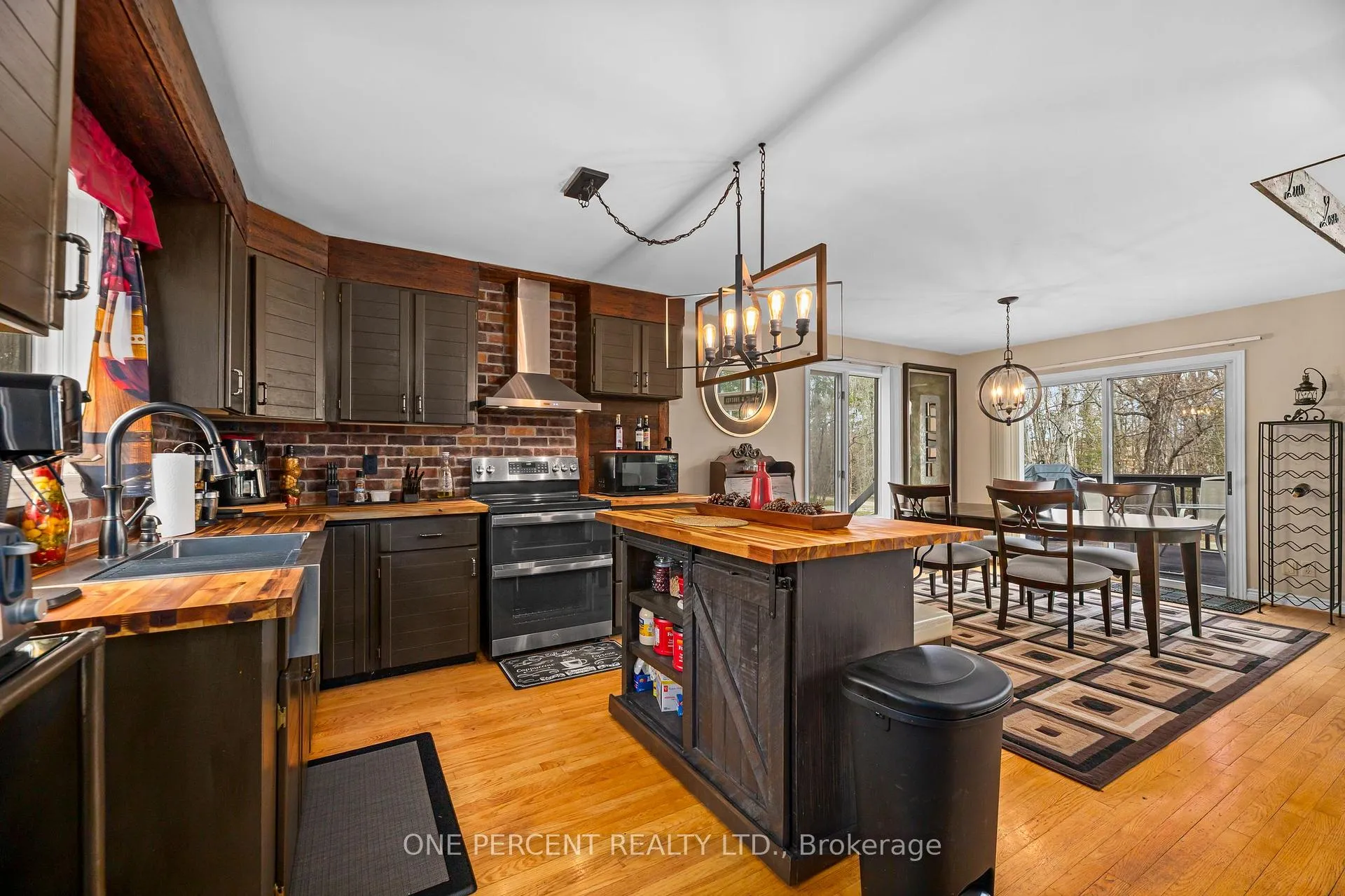 Photo 13 of 1069 Chalet Road, Dysart et al, Guilford — HOMEH