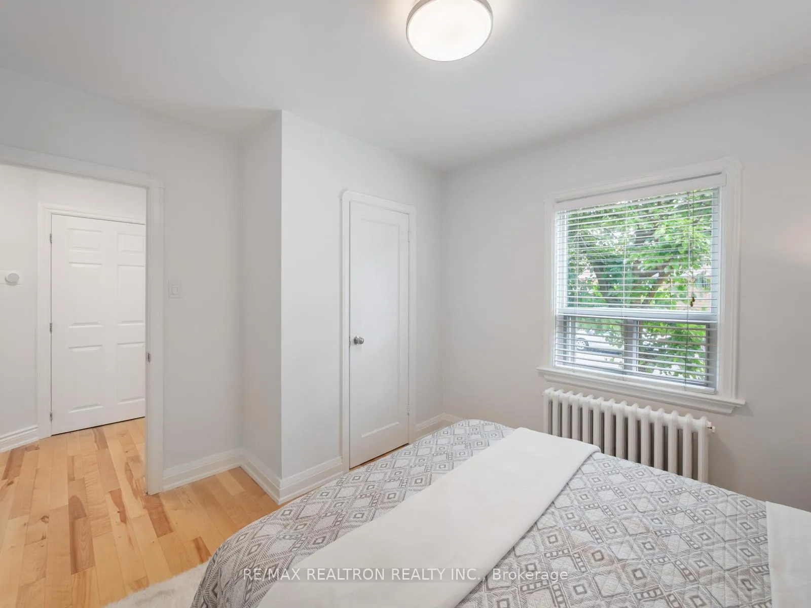 Photo 14 of 585 O'Connor Drive, Toronto, East York — HOMEH