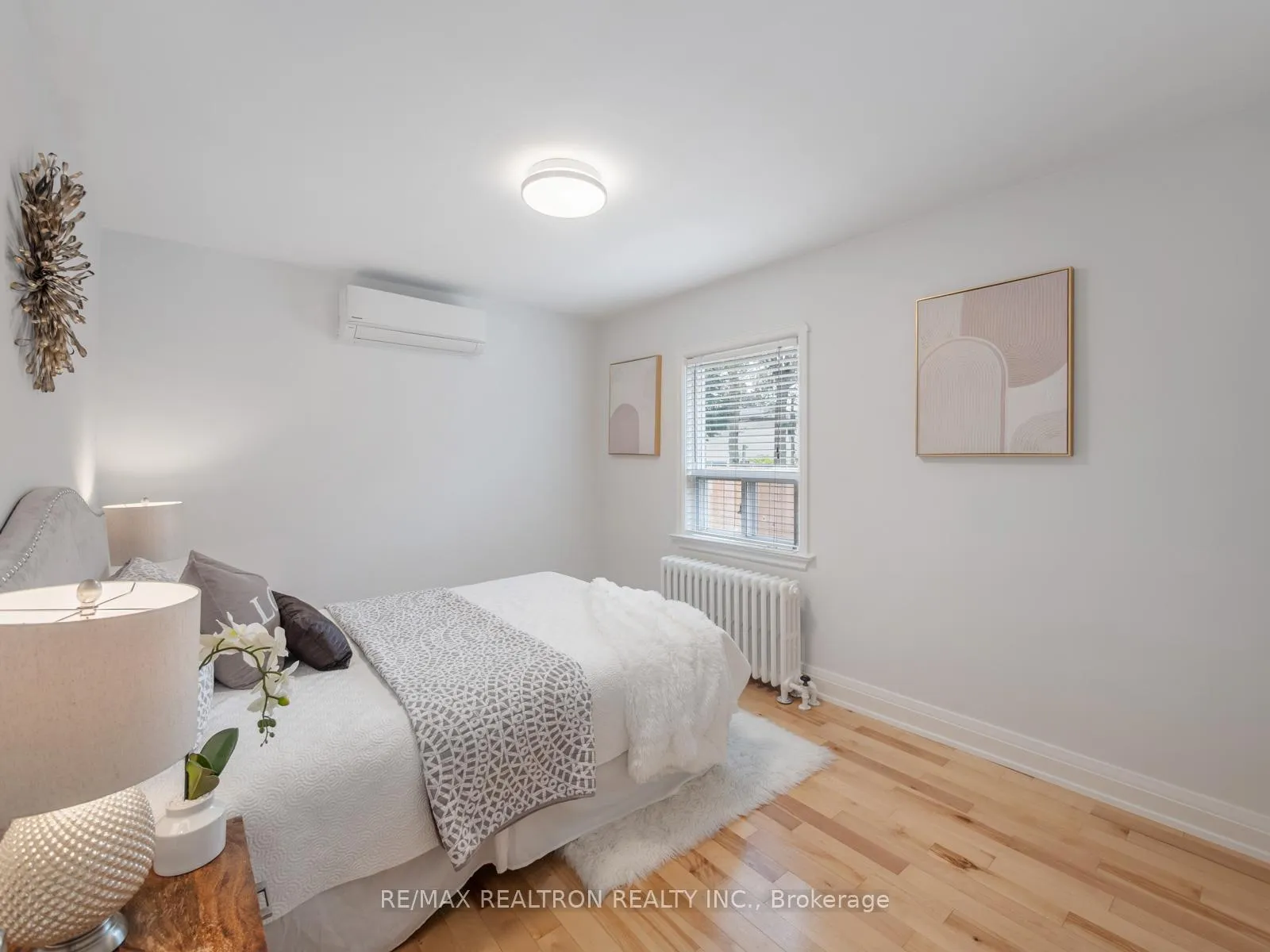 Photo 15 of 585 O'Connor Drive, Toronto, East York — HOMEH