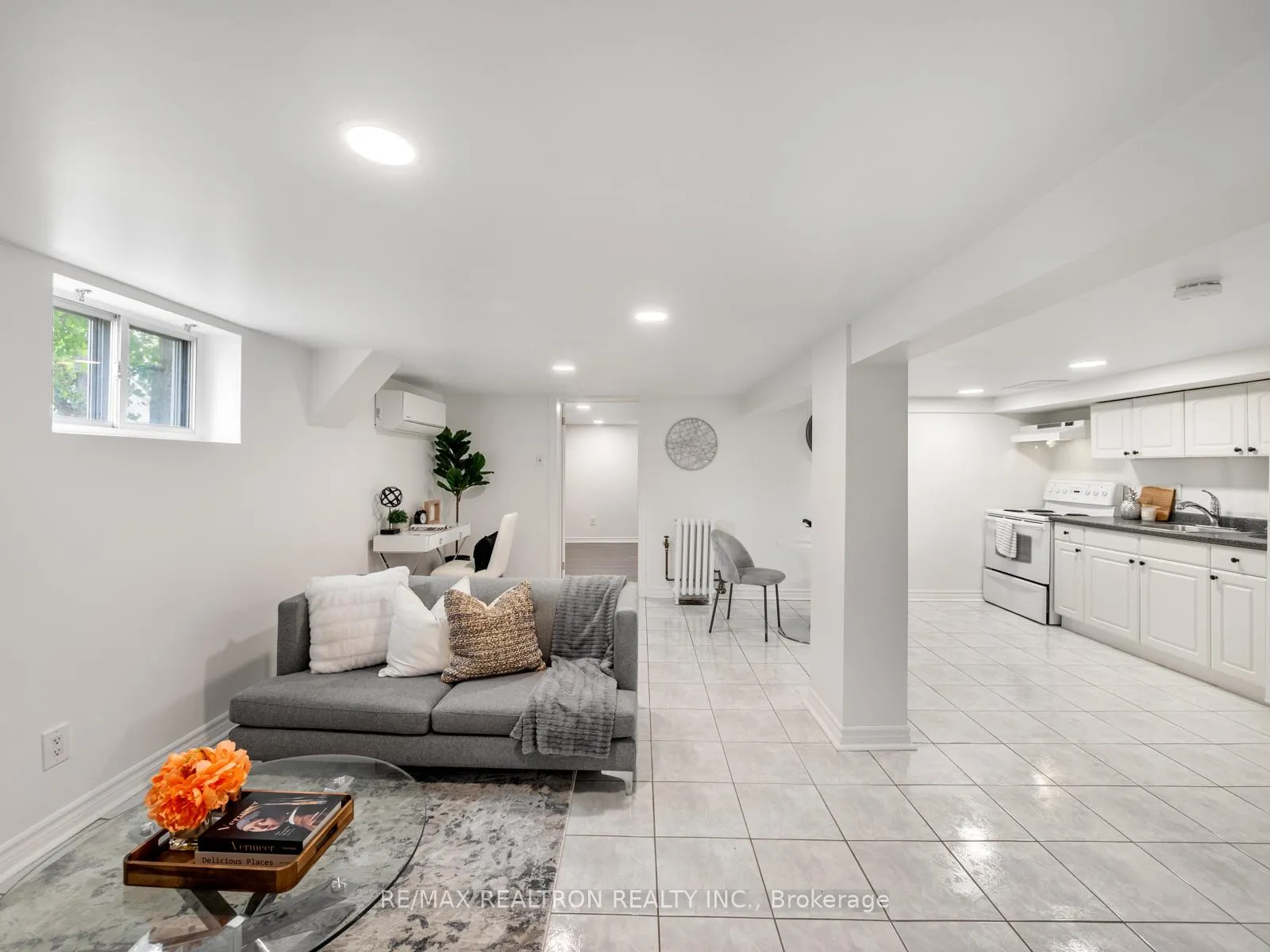 Photo 18 of 585 O'Connor Drive, Toronto, East York — HOMEH