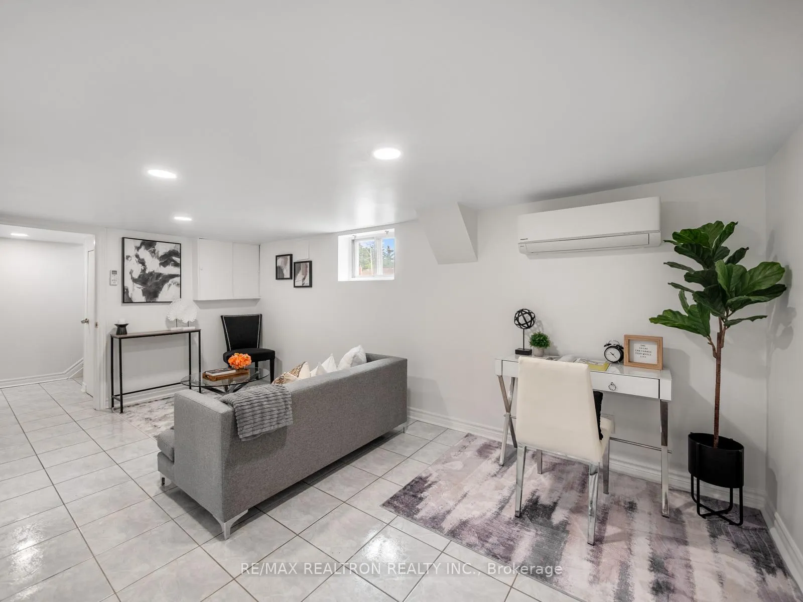 Photo 20 of 585 O'Connor Drive, Toronto, East York — HOMEH