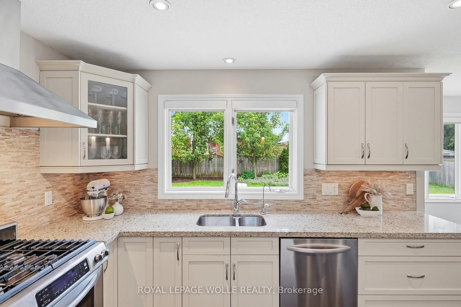 Photo 16 of 391 Timlock Place, Waterloo — HOMEH