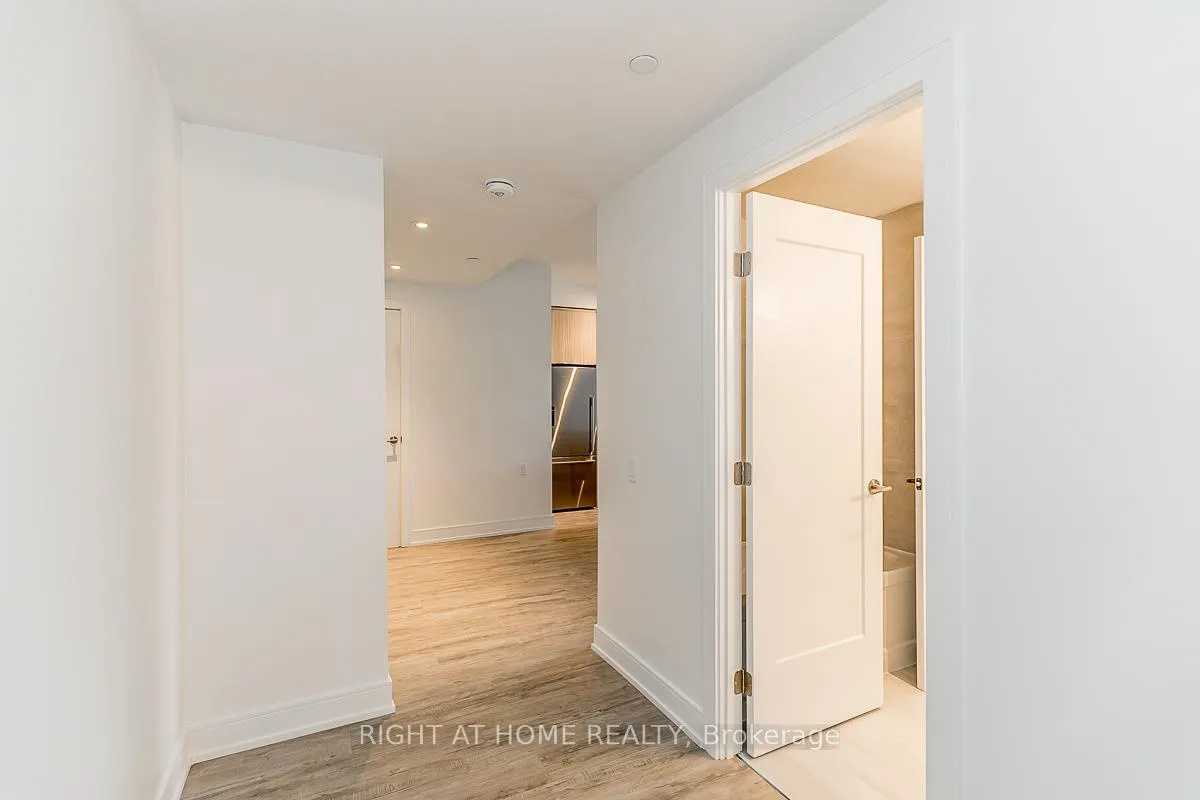 Photo 15 of Unit 617, 185 Dunlop Street E, Barrie, Lakeshore — HOMEH