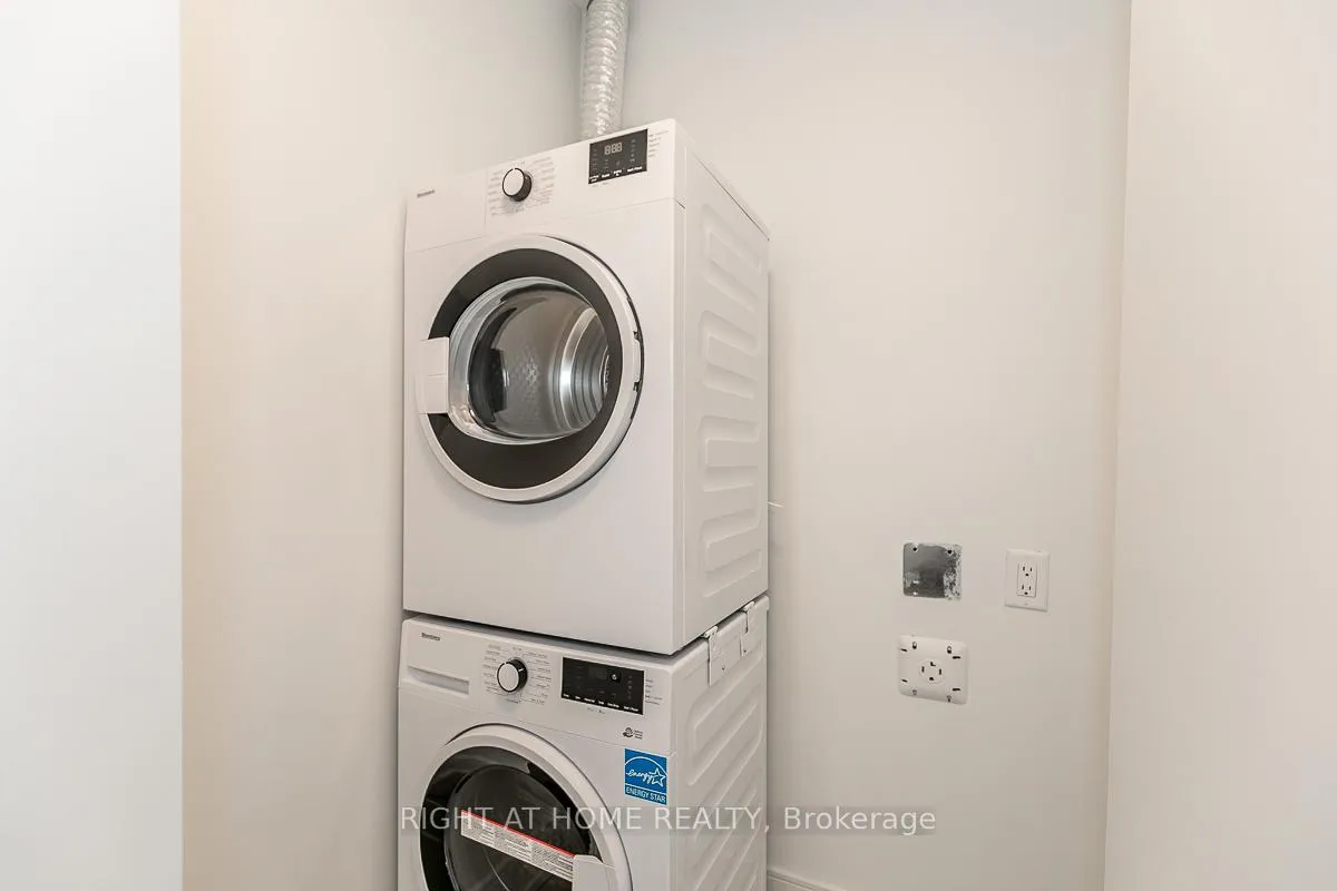 Photo 17 of Unit 617, 185 Dunlop Street E, Barrie, Lakeshore — HOMEH