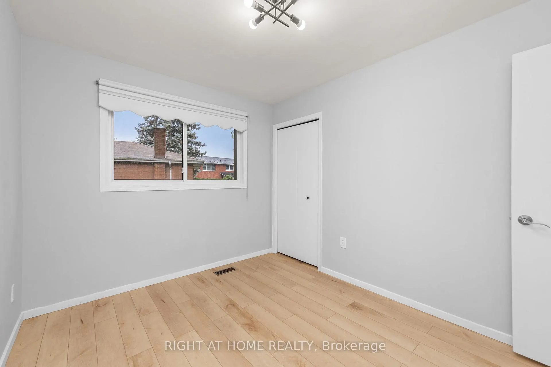 Photo 14 of 39 San Francisco Avenue, Hamilton, Mountview — HOMEH