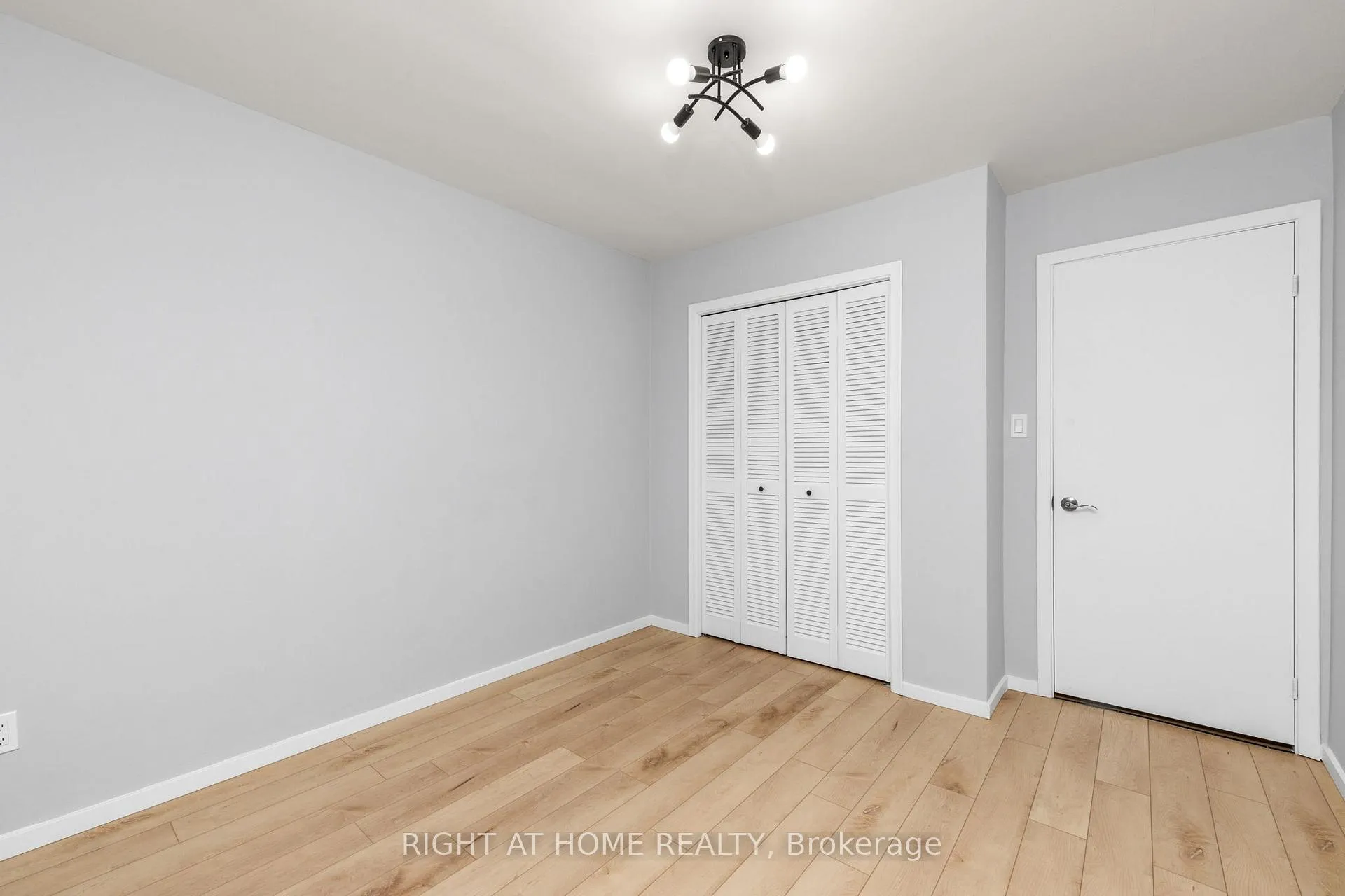 Photo 17 of 39 San Francisco Avenue, Hamilton, Mountview — HOMEH