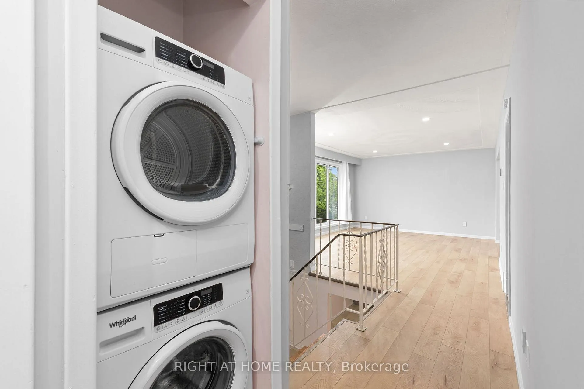 Photo 20 of 39 San Francisco Avenue, Hamilton, Mountview — HOMEH