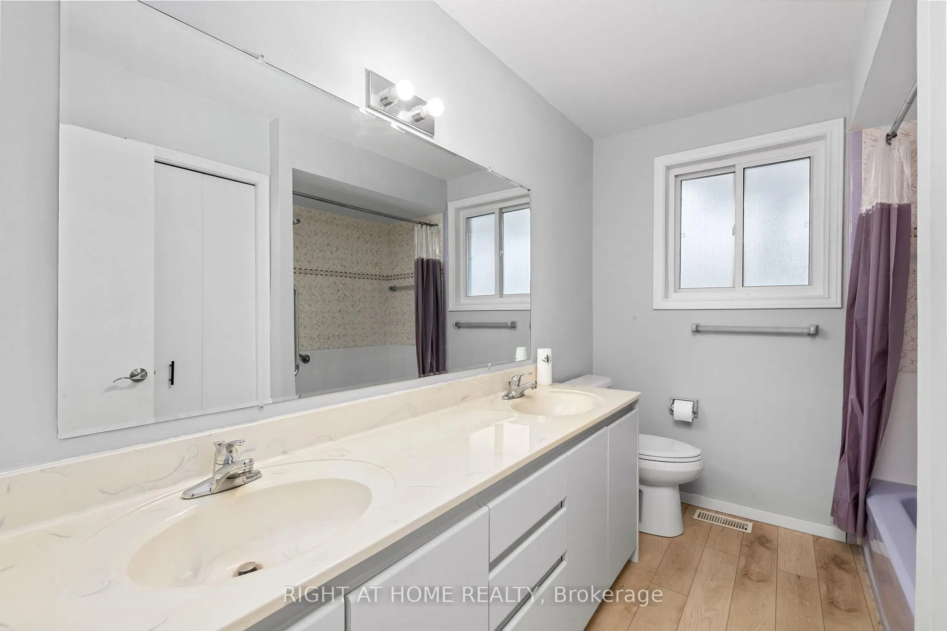 Photo 21 of 39 San Francisco Avenue, Hamilton, Mountview — HOMEH