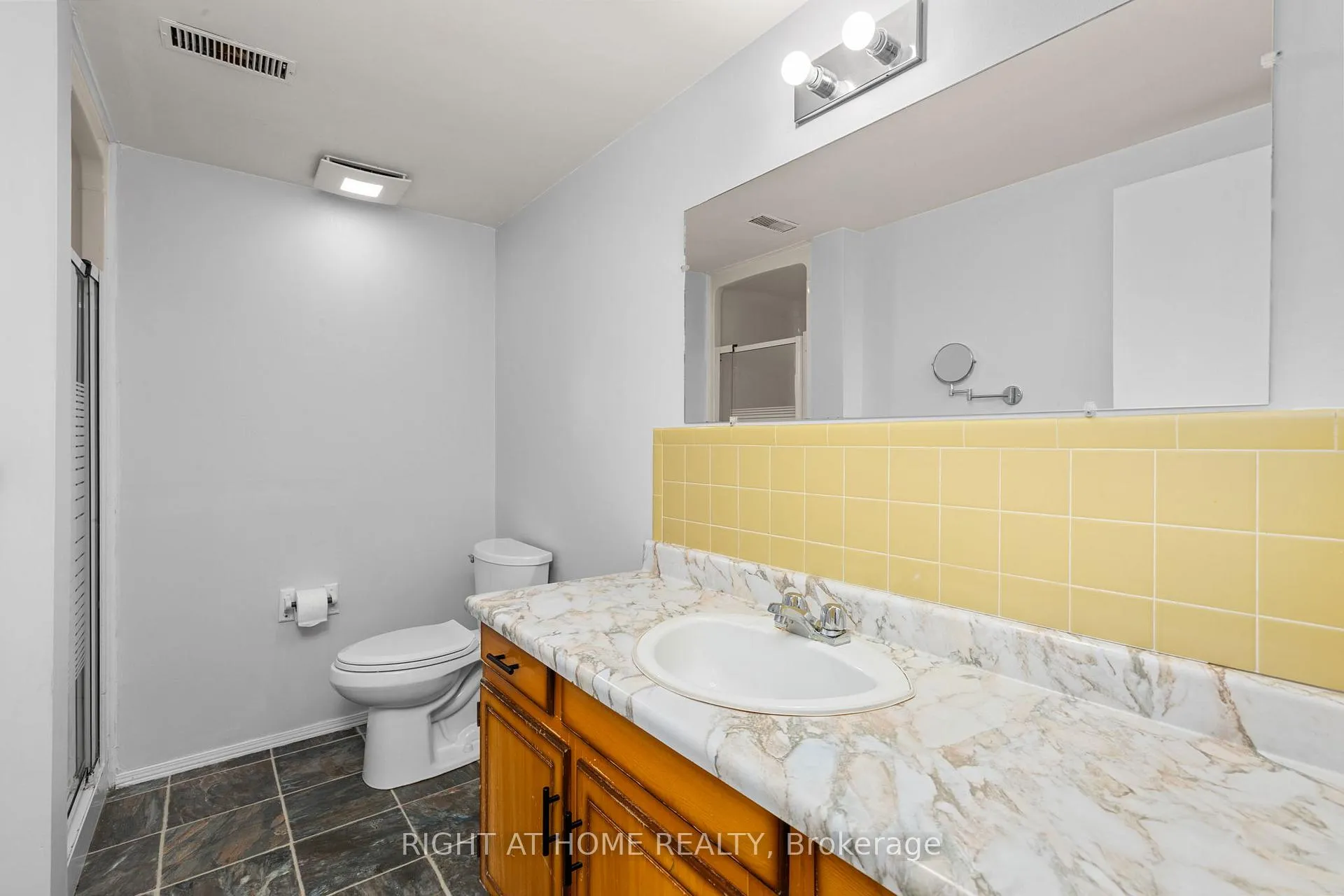 Photo 27 of 39 San Francisco Avenue, Hamilton, Mountview — HOMEH