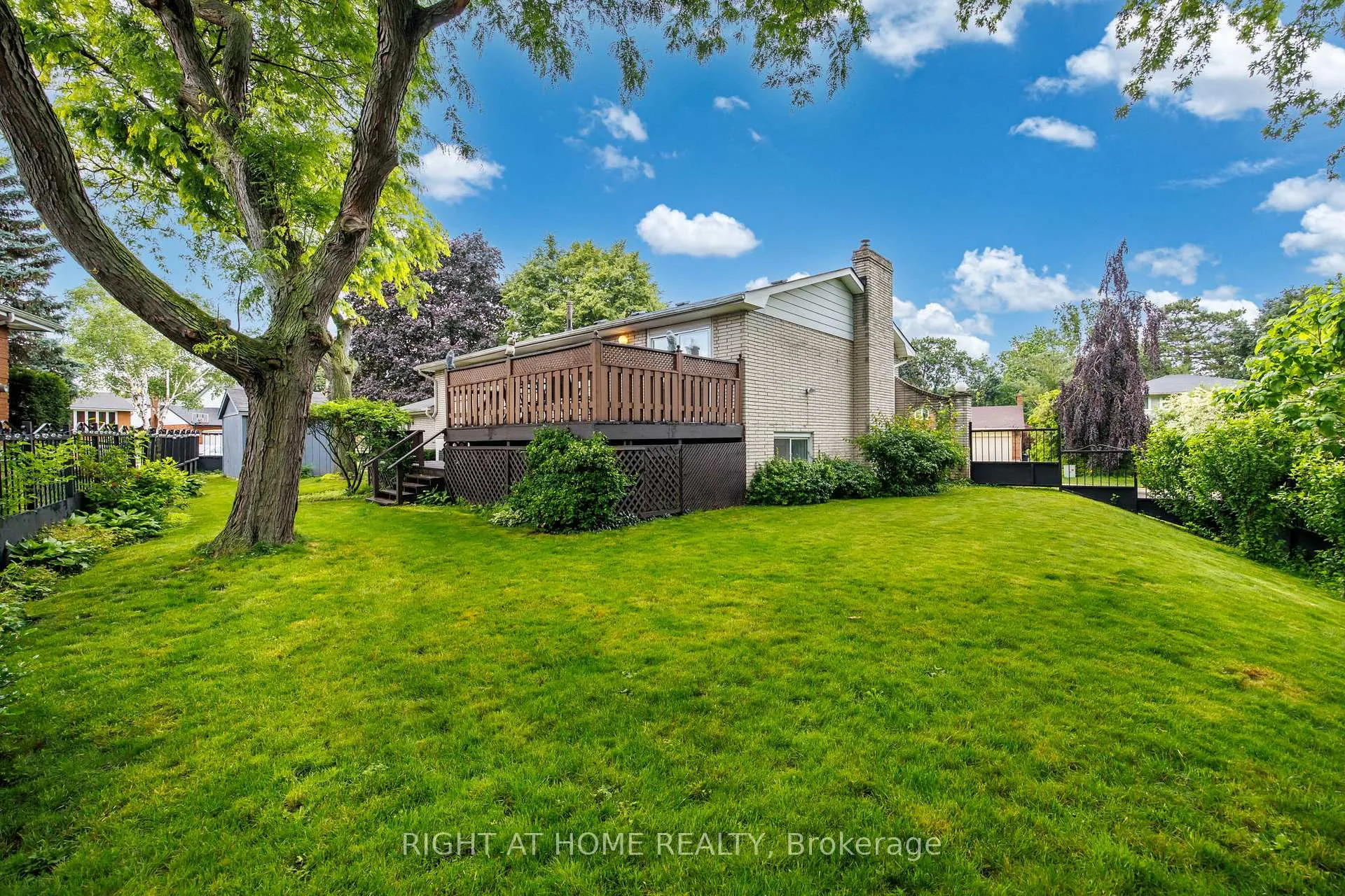 Photo 36 of 39 San Francisco Avenue, Hamilton, Mountview — HOMEH