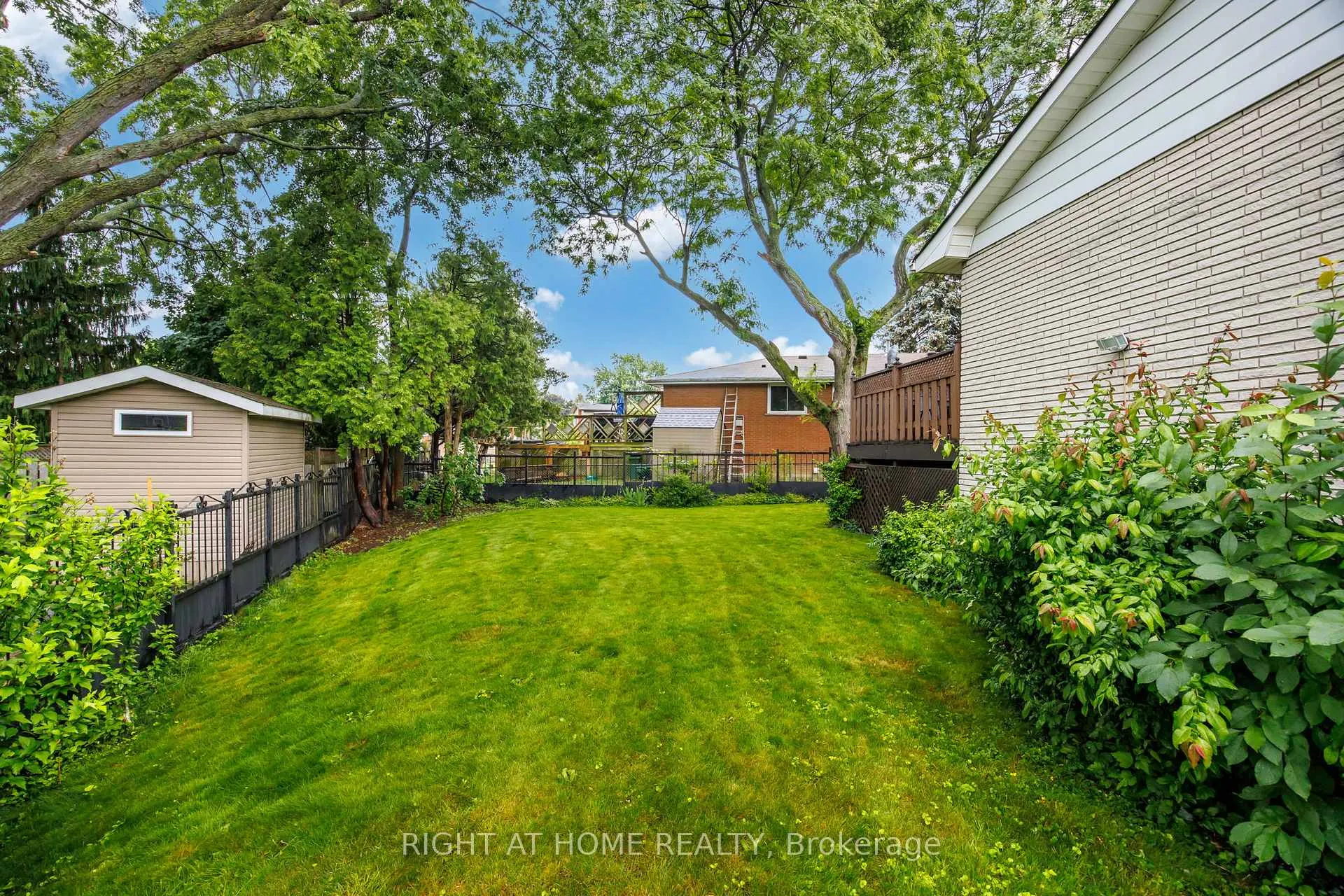Photo 37 of 39 San Francisco Avenue, Hamilton, Mountview — HOMEH
