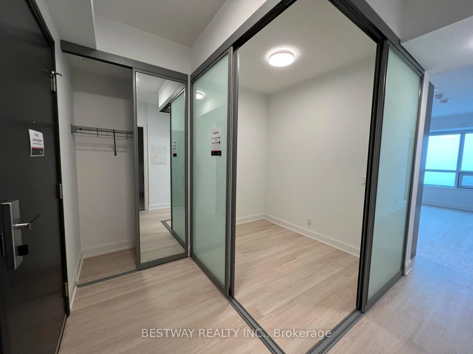 Photo 6 of Unit 1715, 12 Gandhi Lane, Markham, Commerce Valley — HOMEH