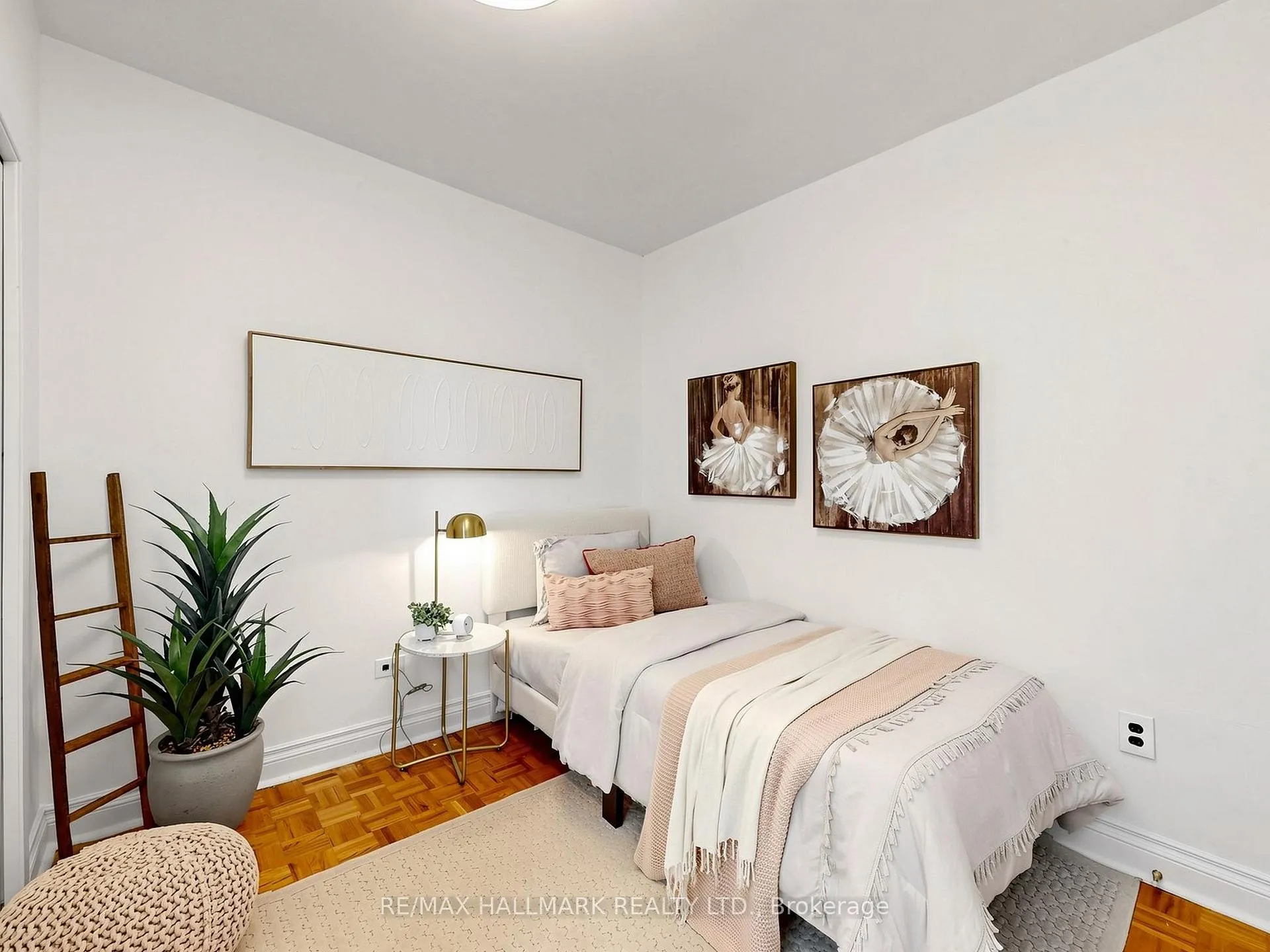 Photo 20 of 12 Richard Avenue, Toronto, Greenwood-Coxwell — HOMEH