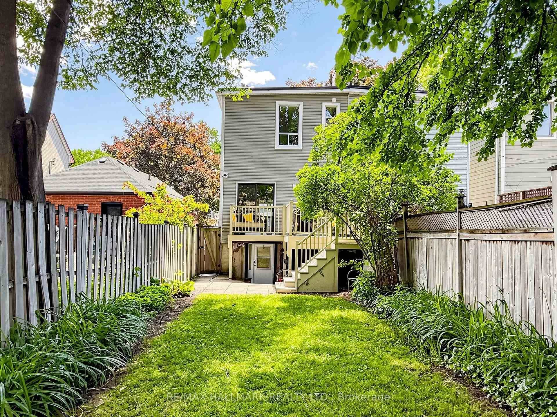 Photo 28 of 12 Richard Avenue, Toronto, Greenwood-Coxwell — HOMEH