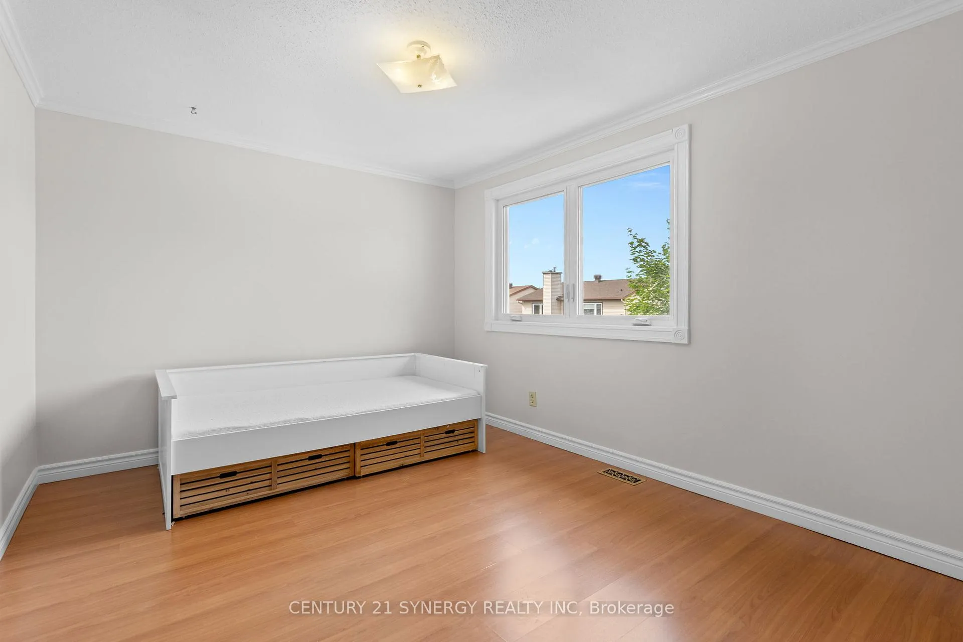 Photo 30 of 1626 Prestwick Drive, Ottawa, Queenswood Heights South — HOMEH