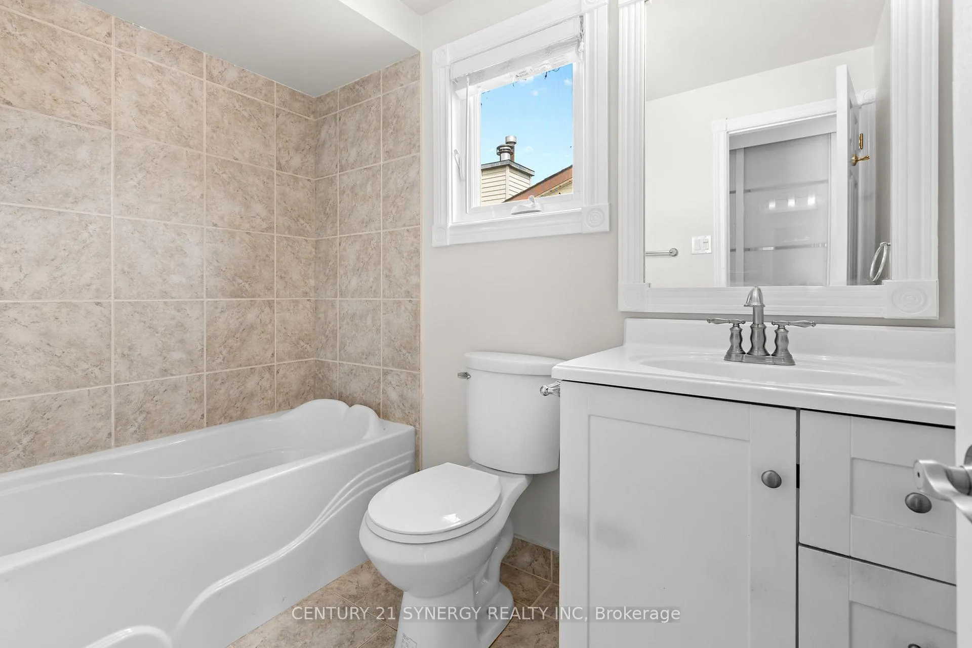 Photo 32 of 1626 Prestwick Drive, Ottawa, Queenswood Heights South — HOMEH