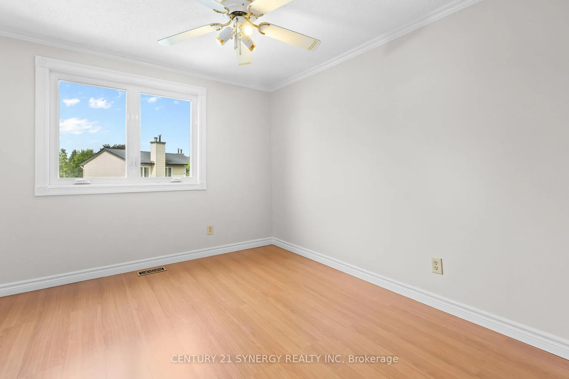 Photo 34 of 1626 Prestwick Drive, Ottawa, Queenswood Heights South — HOMEH