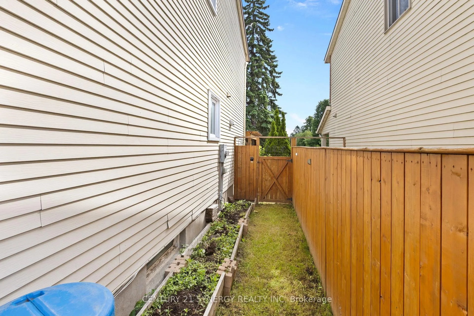 Photo 44 of 1626 Prestwick Drive, Ottawa, Queenswood Heights South — HOMEH
