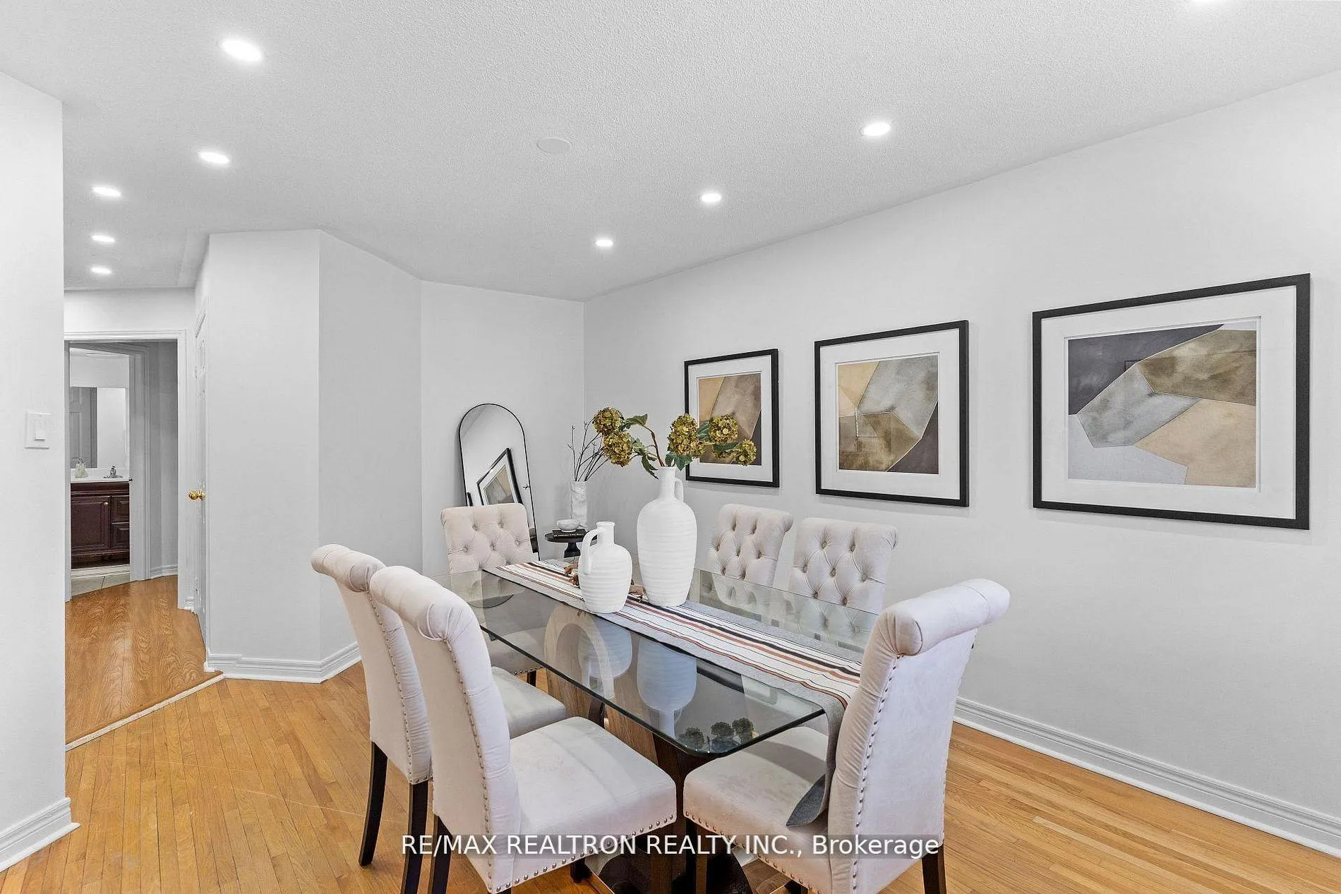 Photo 5 of 13 Freeston Crescent, Ajax, Central West — HOMEH