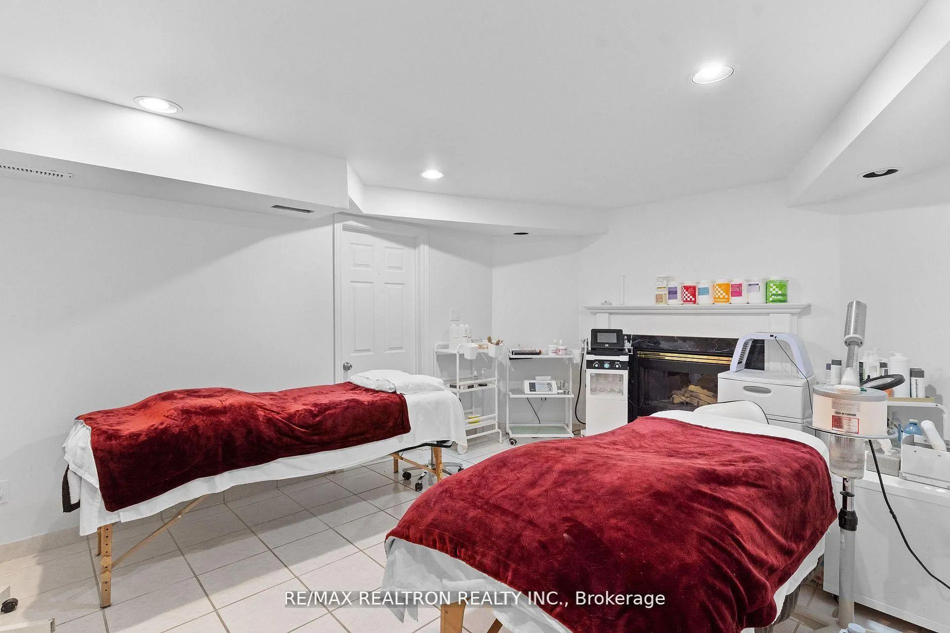 Photo 26 of 13 Freeston Crescent, Ajax, Central West — HOMEH