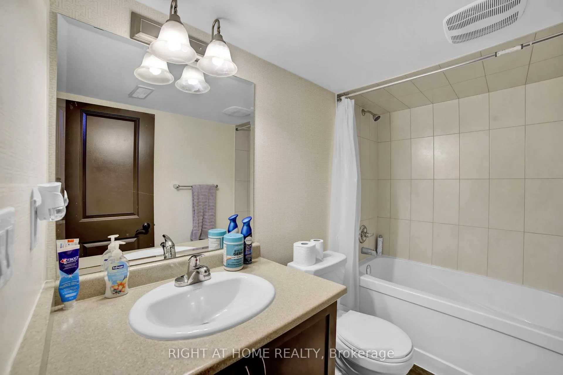 Photo 42 of 288 Raymond Road, Hamilton, Meadowlands — HOMEH