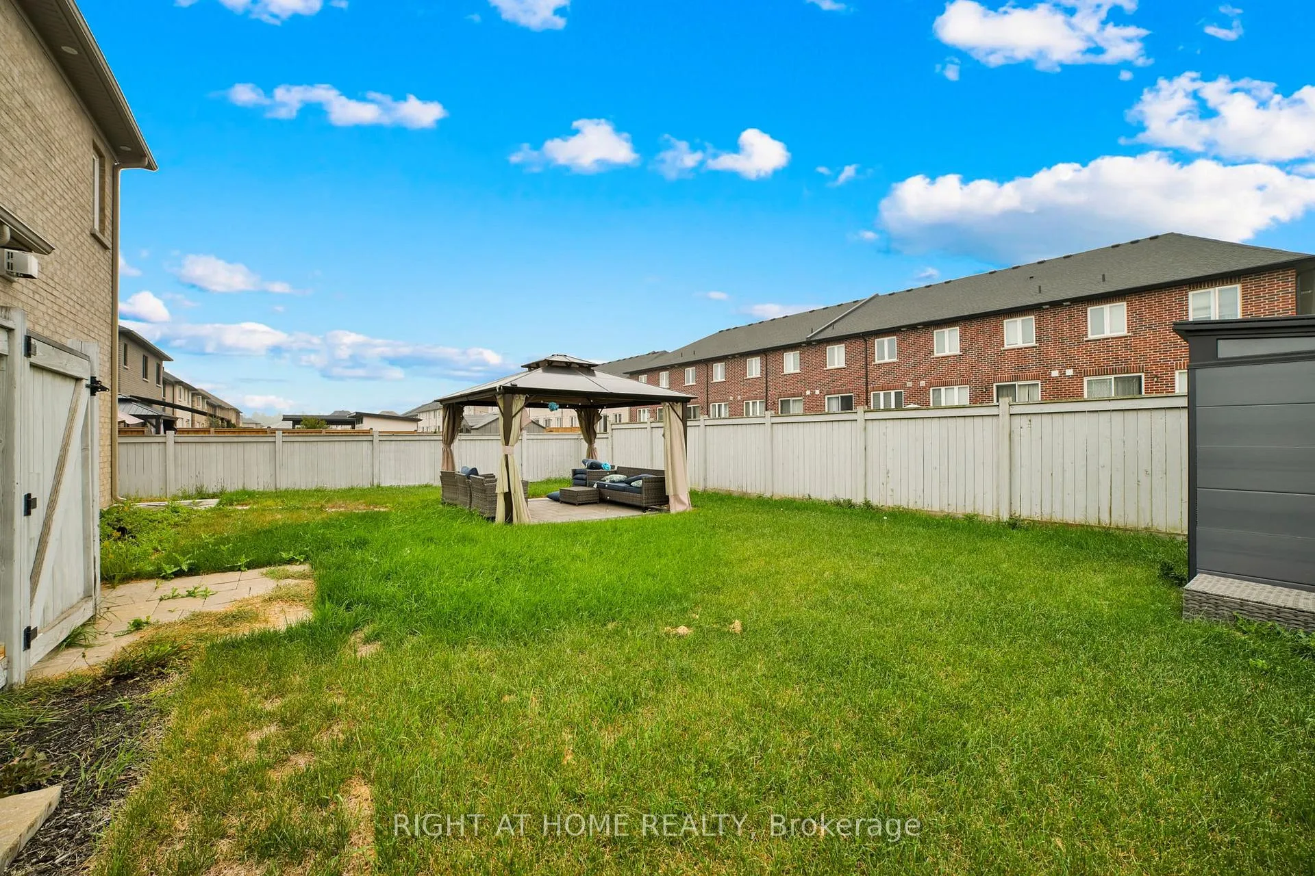 Photo 47 of 288 Raymond Road, Hamilton, Meadowlands — HOMEH