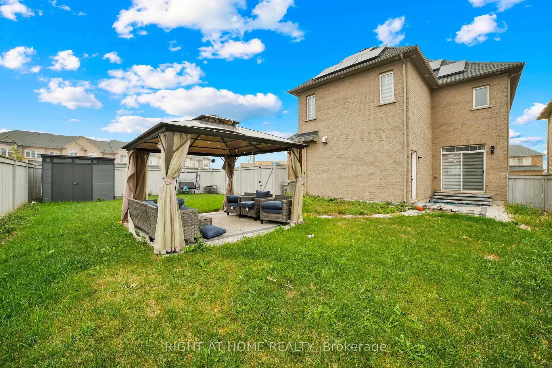 Photo 48 of 288 Raymond Road, Hamilton, Meadowlands — HOMEH