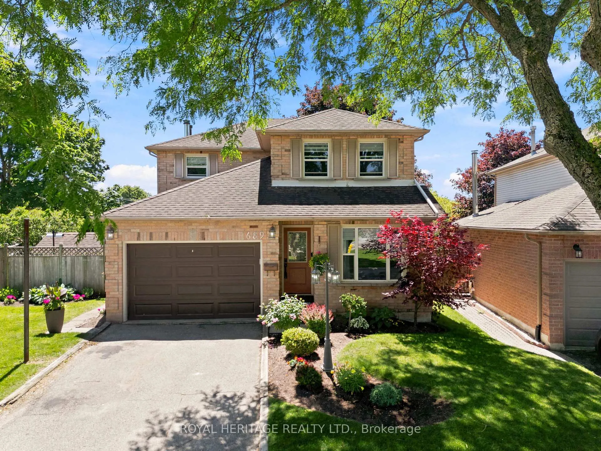 Photo 2 of 689 Pascoe Court, Oshawa, Pinecrest — HOMEH