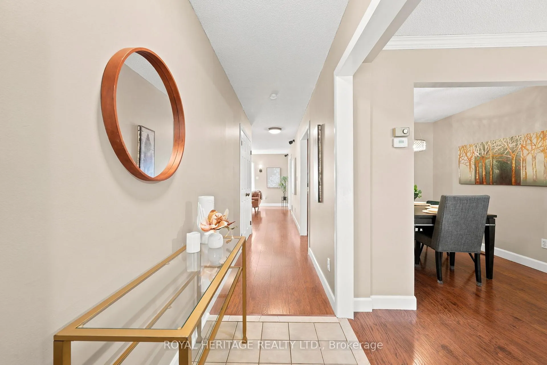 Photo 4 of 689 Pascoe Court, Oshawa, Pinecrest — HOMEH