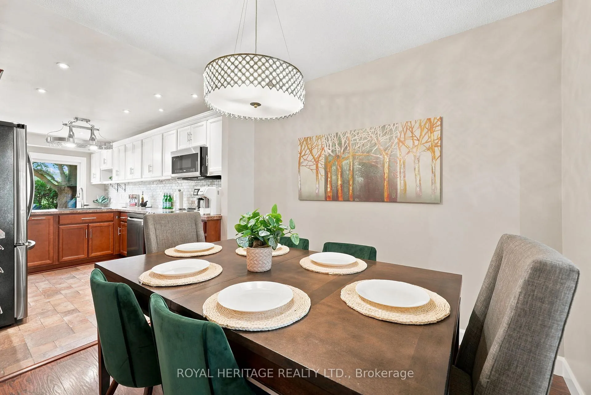 Photo 18 of 689 Pascoe Court, Oshawa, Pinecrest — HOMEH