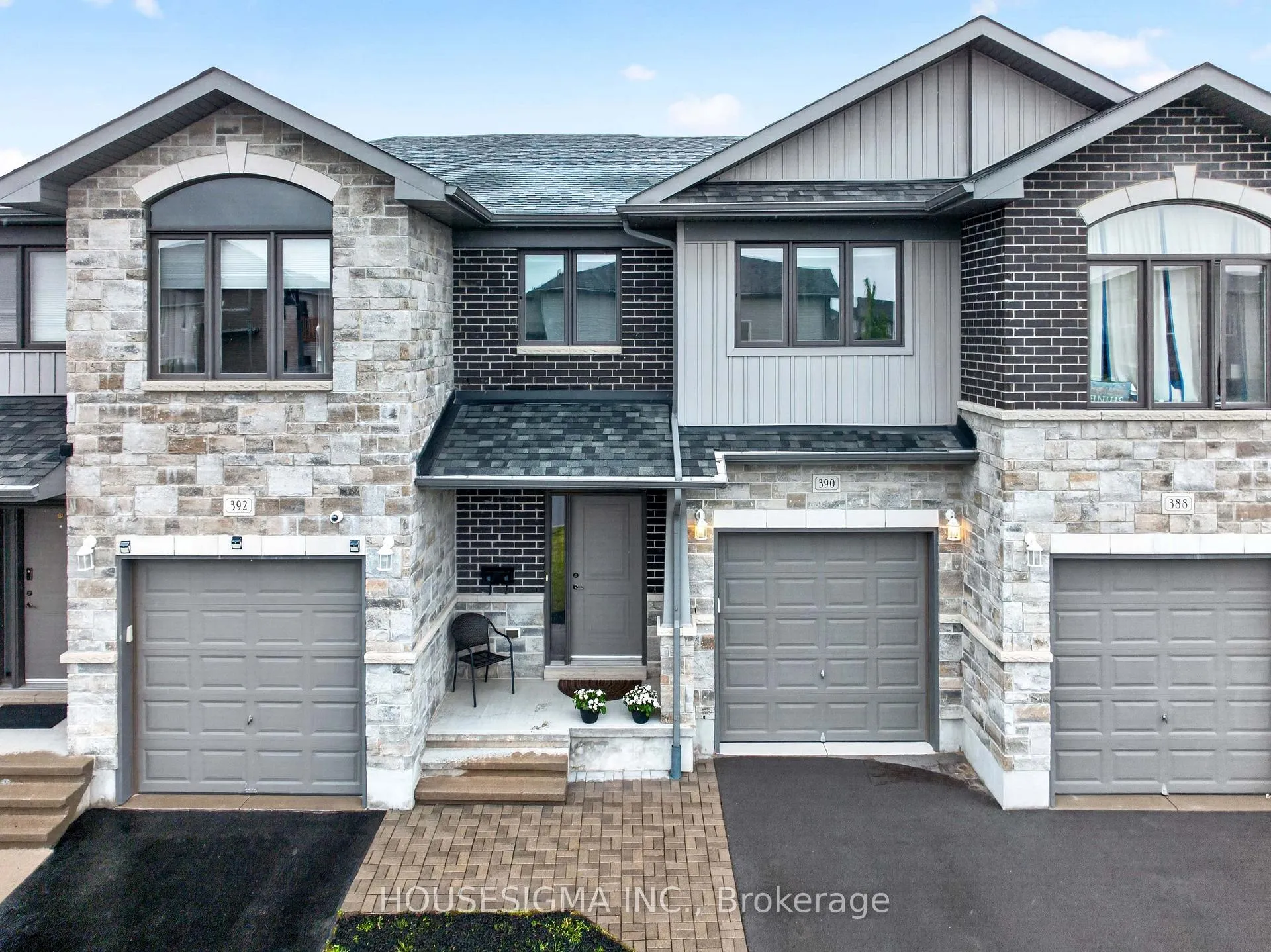 Photo 1 of 390 Buckthorn Drive, Kingston, City Northwest — HOMEH