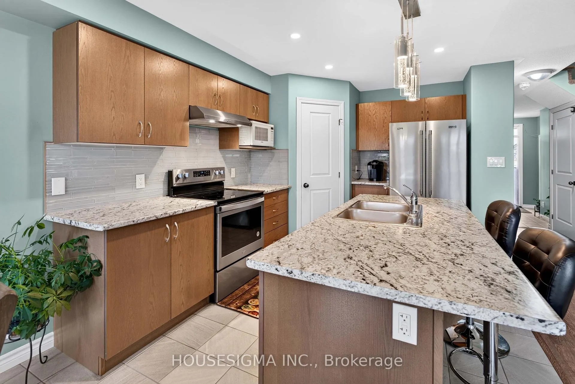 Photo 10 of 390 Buckthorn Drive, Kingston, City Northwest — HOMEH