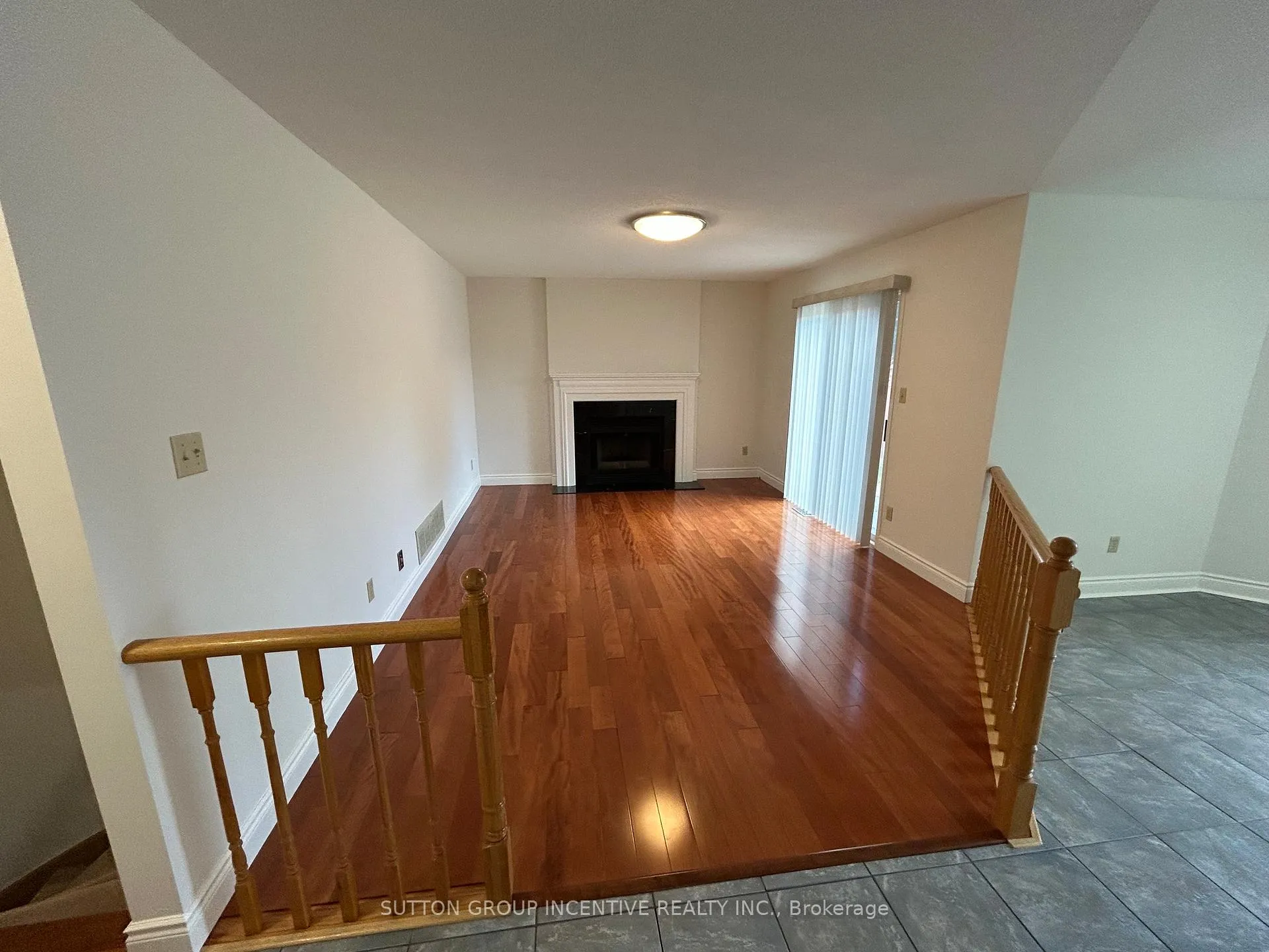 Photo 11 of 189 Hanmer Street W, Barrie, West Bayfield — HOMEH