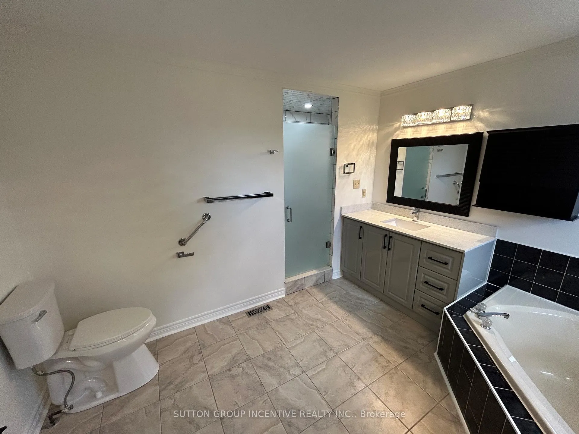 Photo 20 of 189 Hanmer Street W, Barrie, West Bayfield — HOMEH