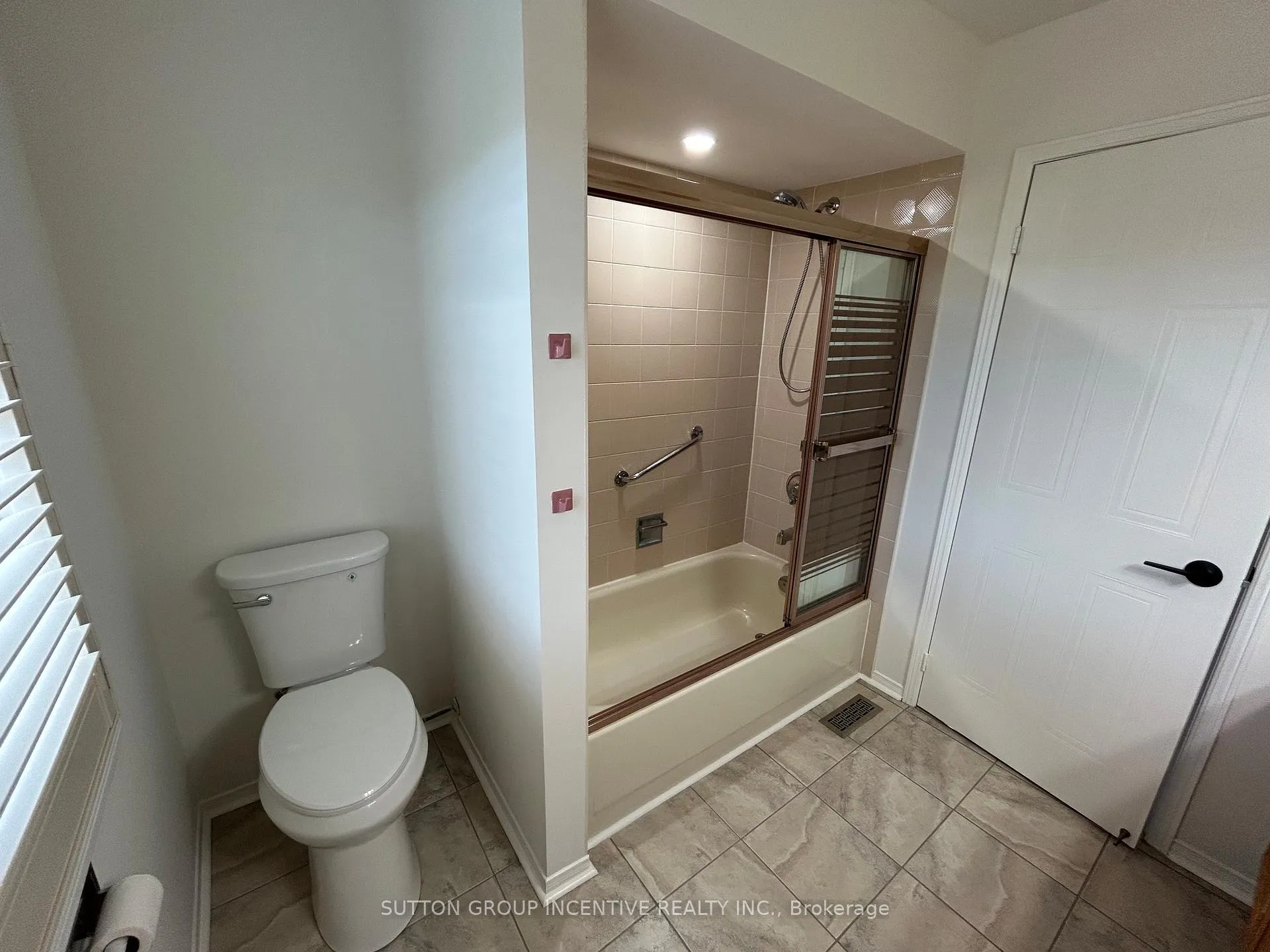 Photo 26 of 189 Hanmer Street W, Barrie, West Bayfield — HOMEH