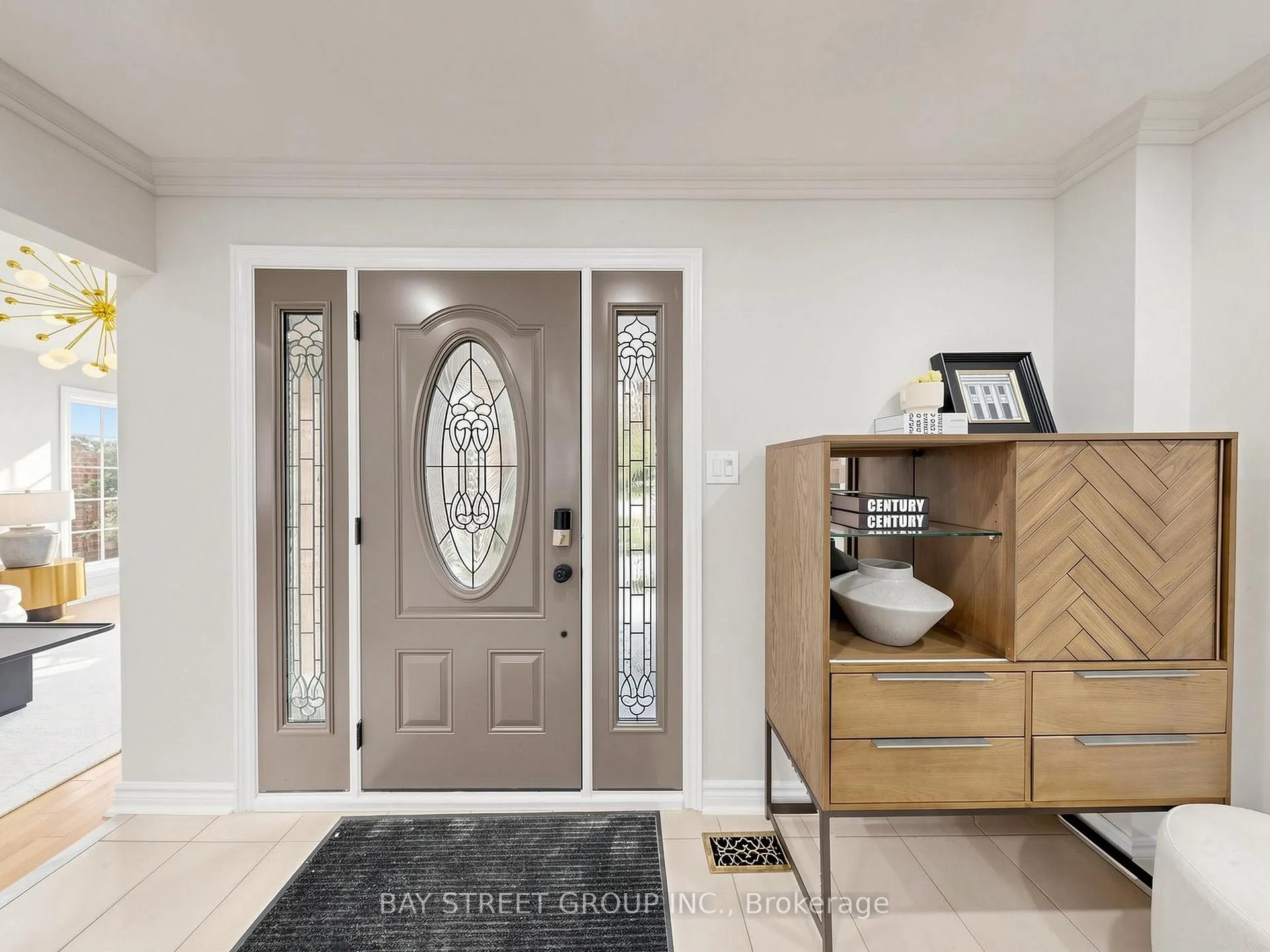 Photo 10 of 98 Brookeview Drive, Aurora, Aurora Highlands — HOMEH