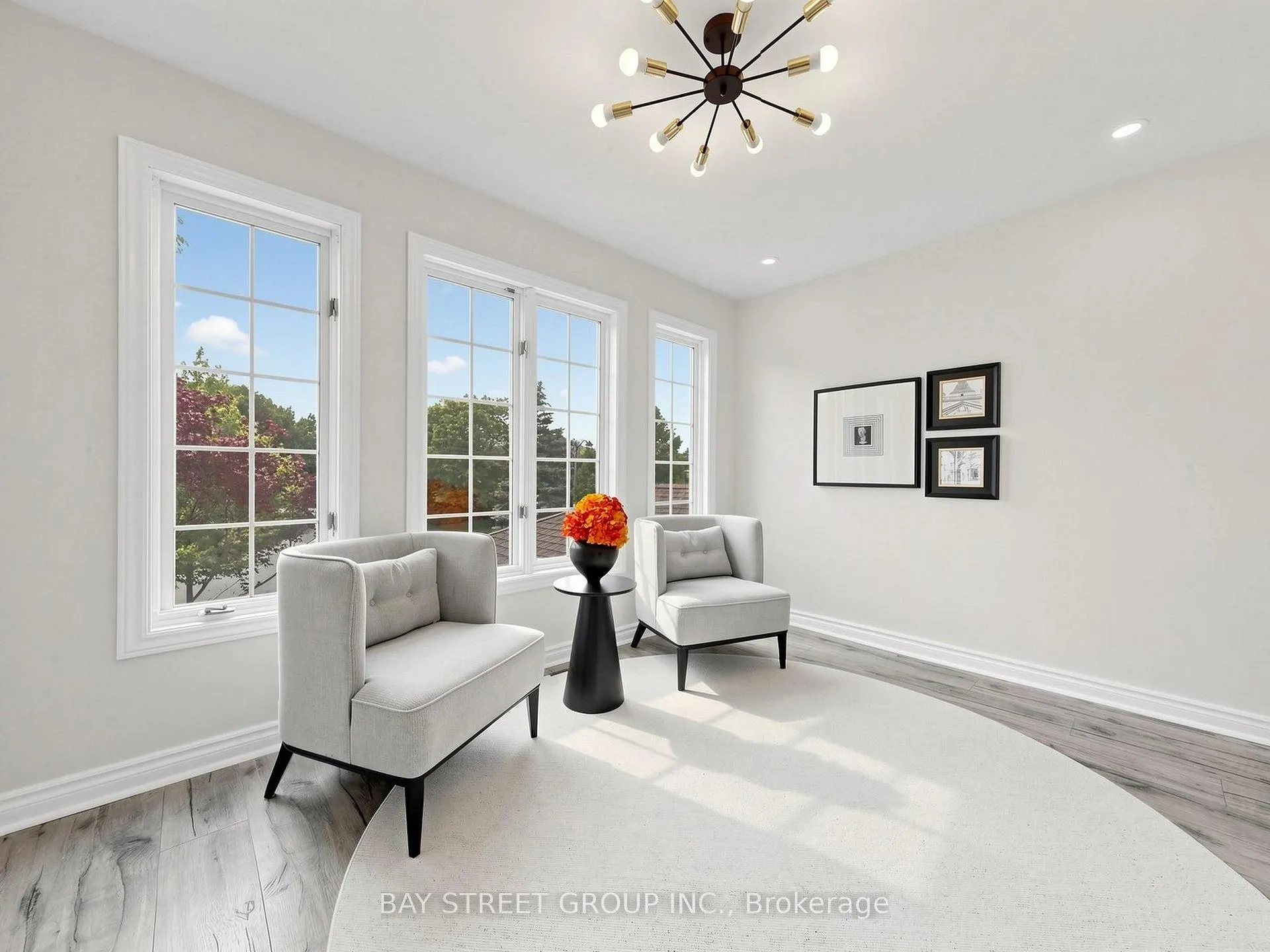 Photo 12 of 98 Brookeview Drive, Aurora, Aurora Highlands — HOMEH