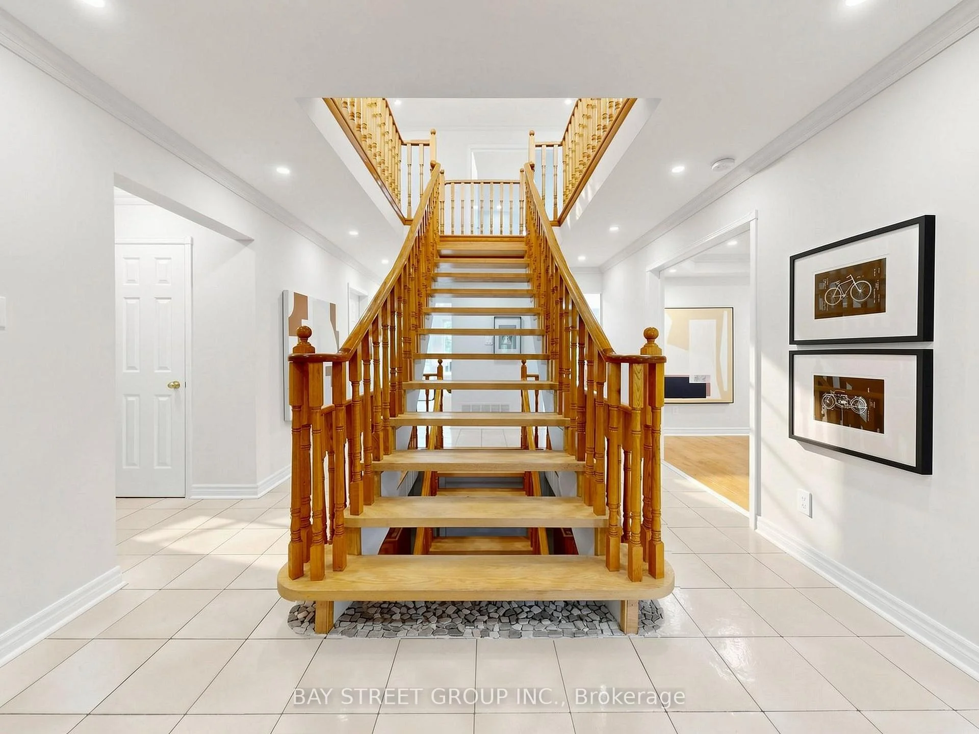 Photo 40 of 98 Brookeview Drive, Aurora, Aurora Highlands — HOMEH