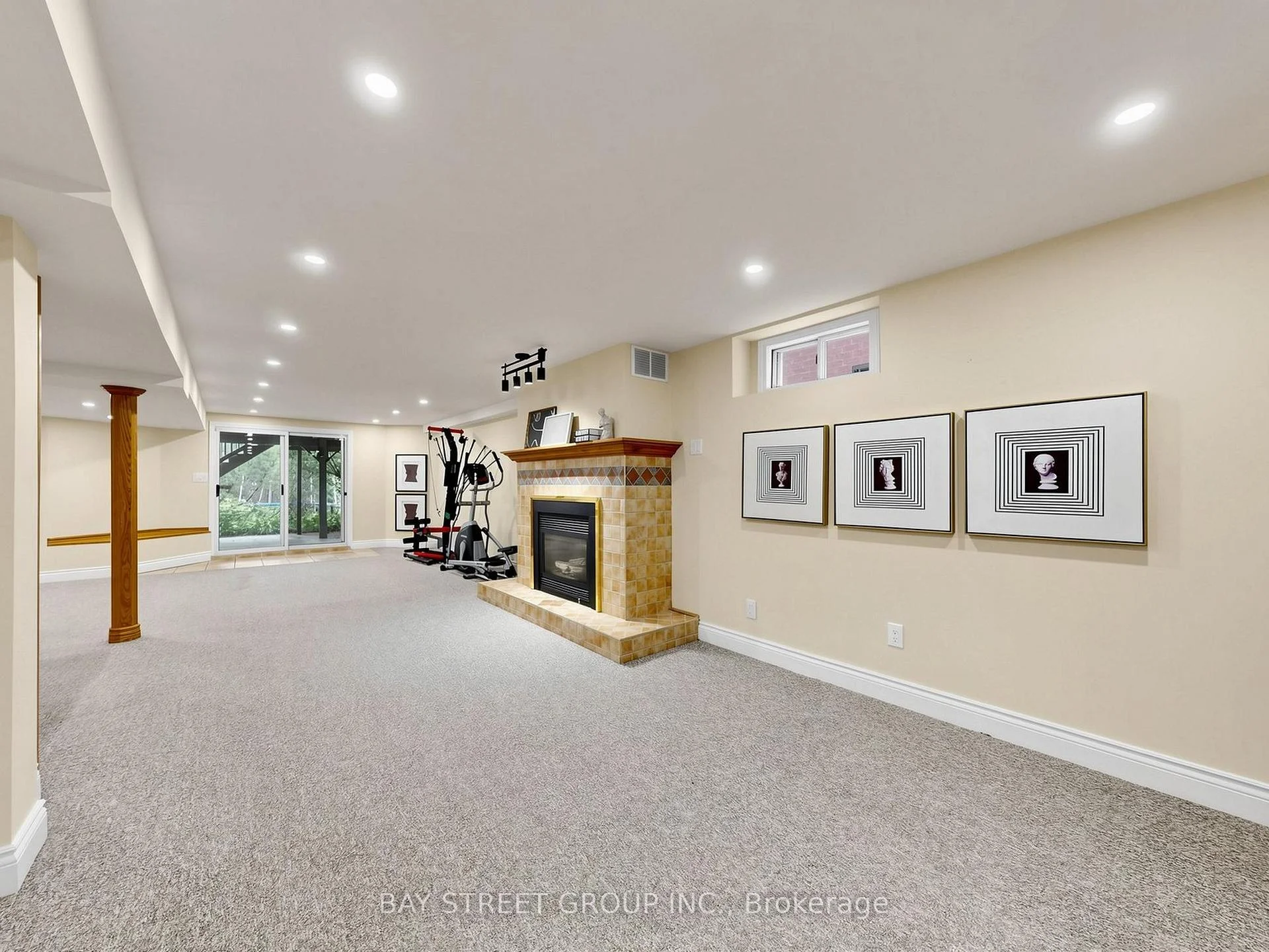 Photo 54 of 98 Brookeview Drive, Aurora, Aurora Highlands — HOMEH