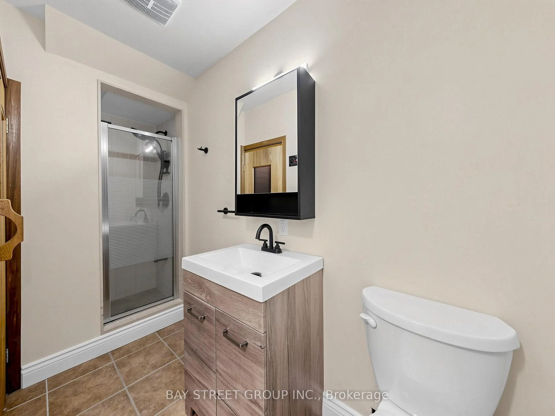 Photo 61 of 98 Brookeview Drive, Aurora, Aurora Highlands — HOMEH