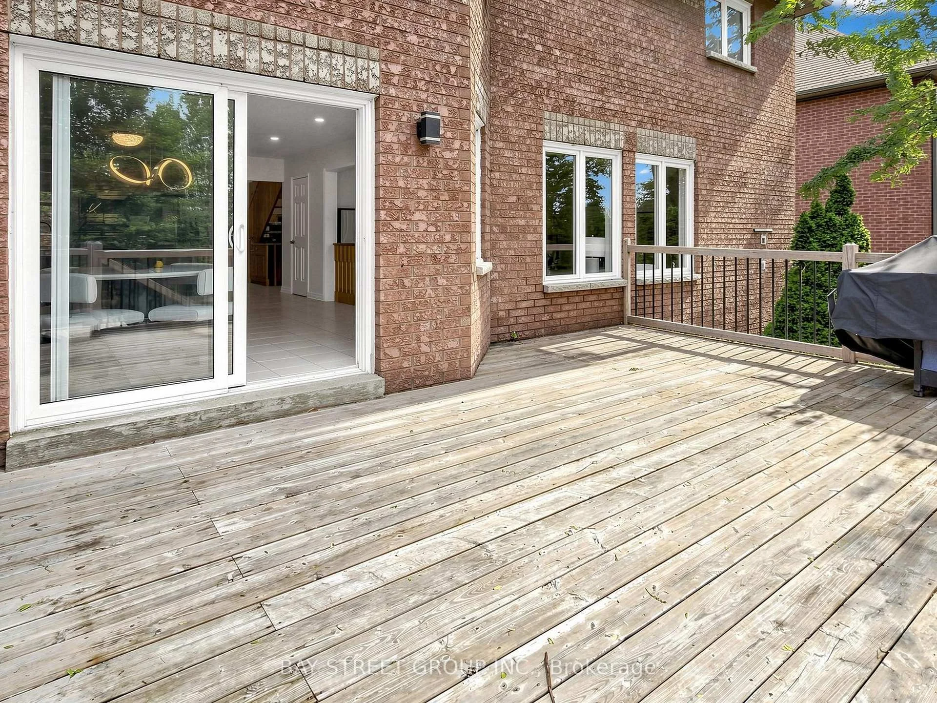 Photo 64 of 98 Brookeview Drive, Aurora, Aurora Highlands — HOMEH