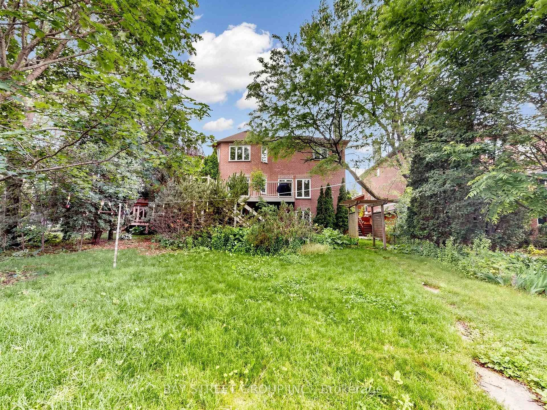 Photo 65 of 98 Brookeview Drive, Aurora, Aurora Highlands — HOMEH