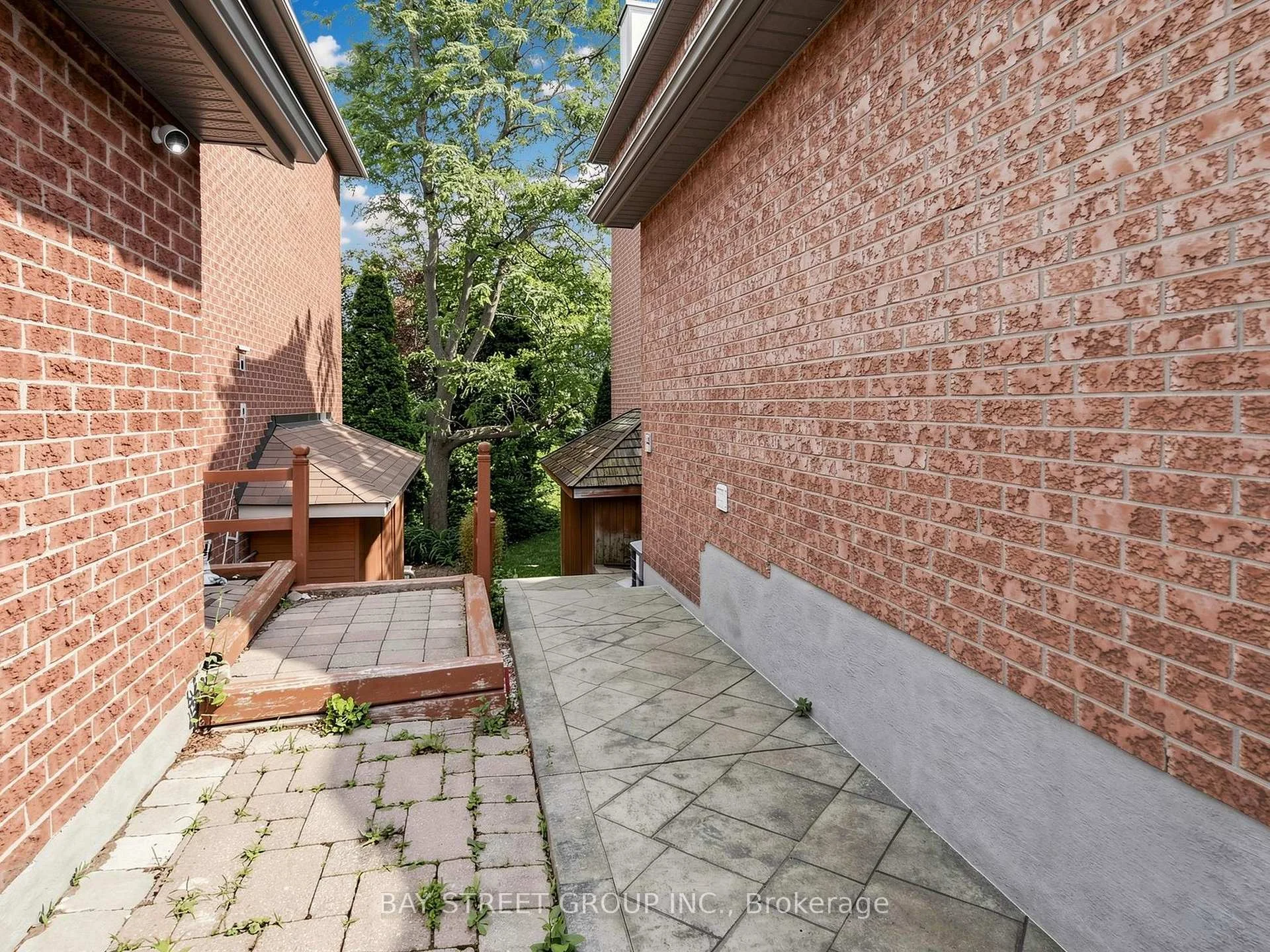 Photo 70 of 98 Brookeview Drive, Aurora, Aurora Highlands — HOMEH