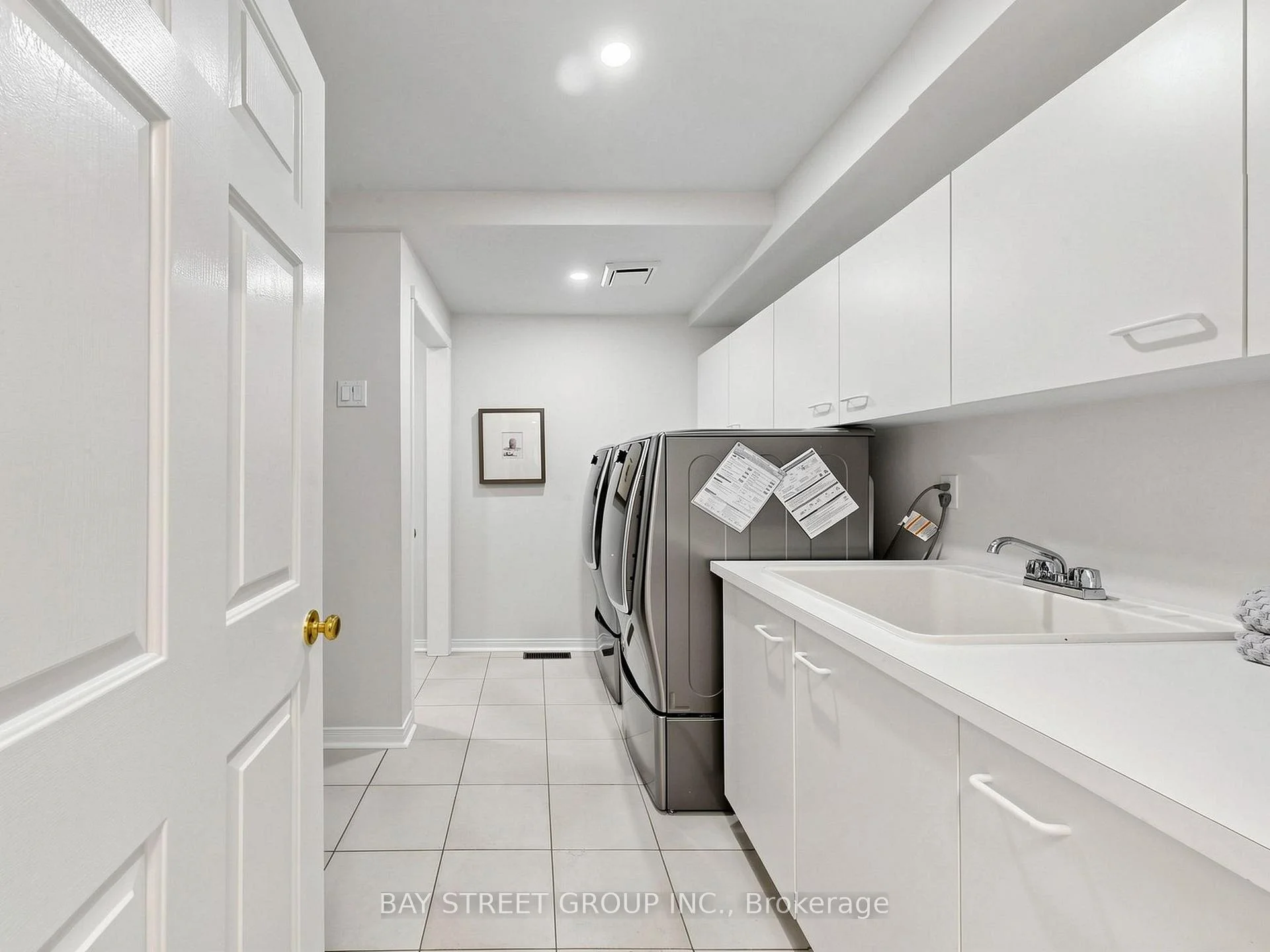 Photo 77 of 98 Brookeview Drive, Aurora, Aurora Highlands — HOMEH