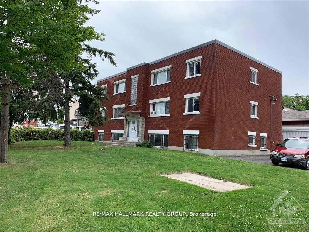 Photo 1 of Unit 2, 1064 Merivale Road, Ottawa, Carlington — HOMEH