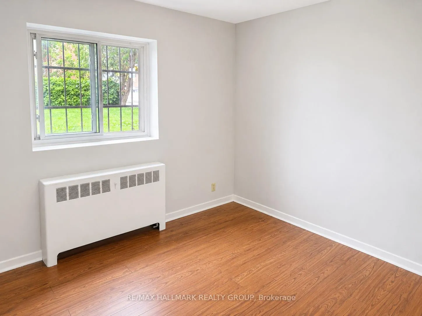 Photo 9 of Unit 2, 1064 Merivale Road, Ottawa, Carlington — HOMEH